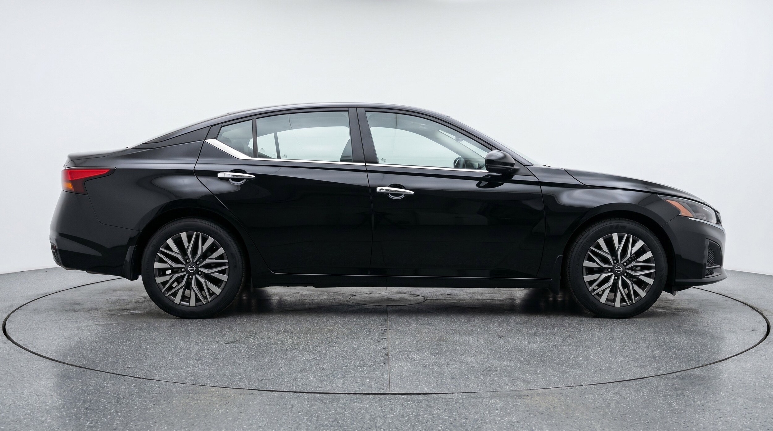 Thumbnail: 2025 Nissan Altima - 11