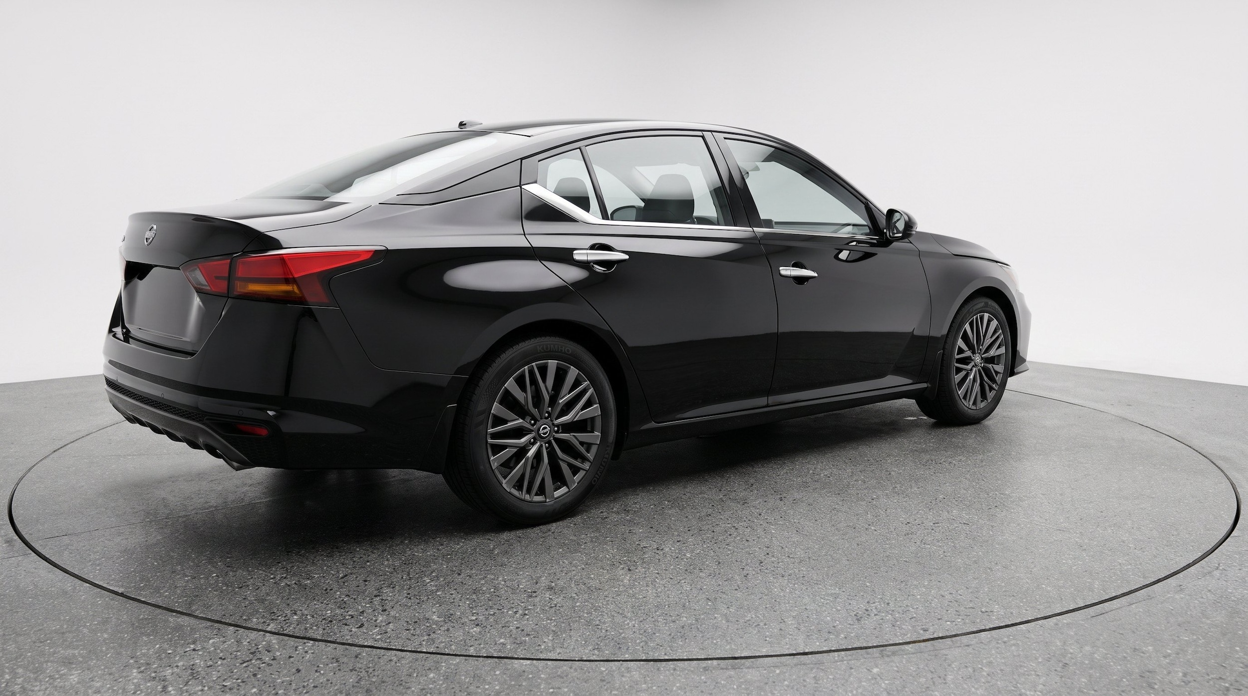 Thumbnail: 2025 Nissan Altima - 9