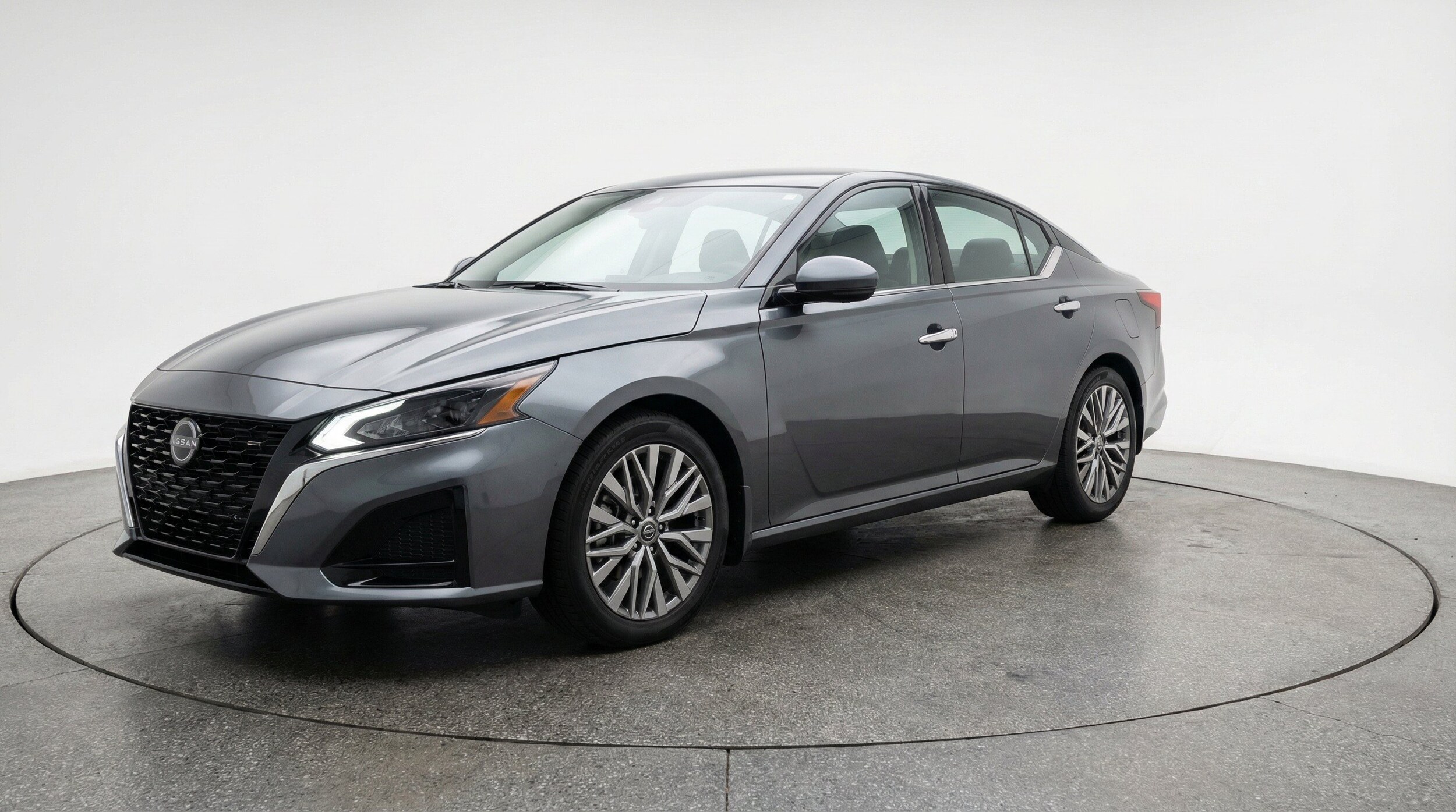 Thumbnail: 2025 Nissan Altima - 3
