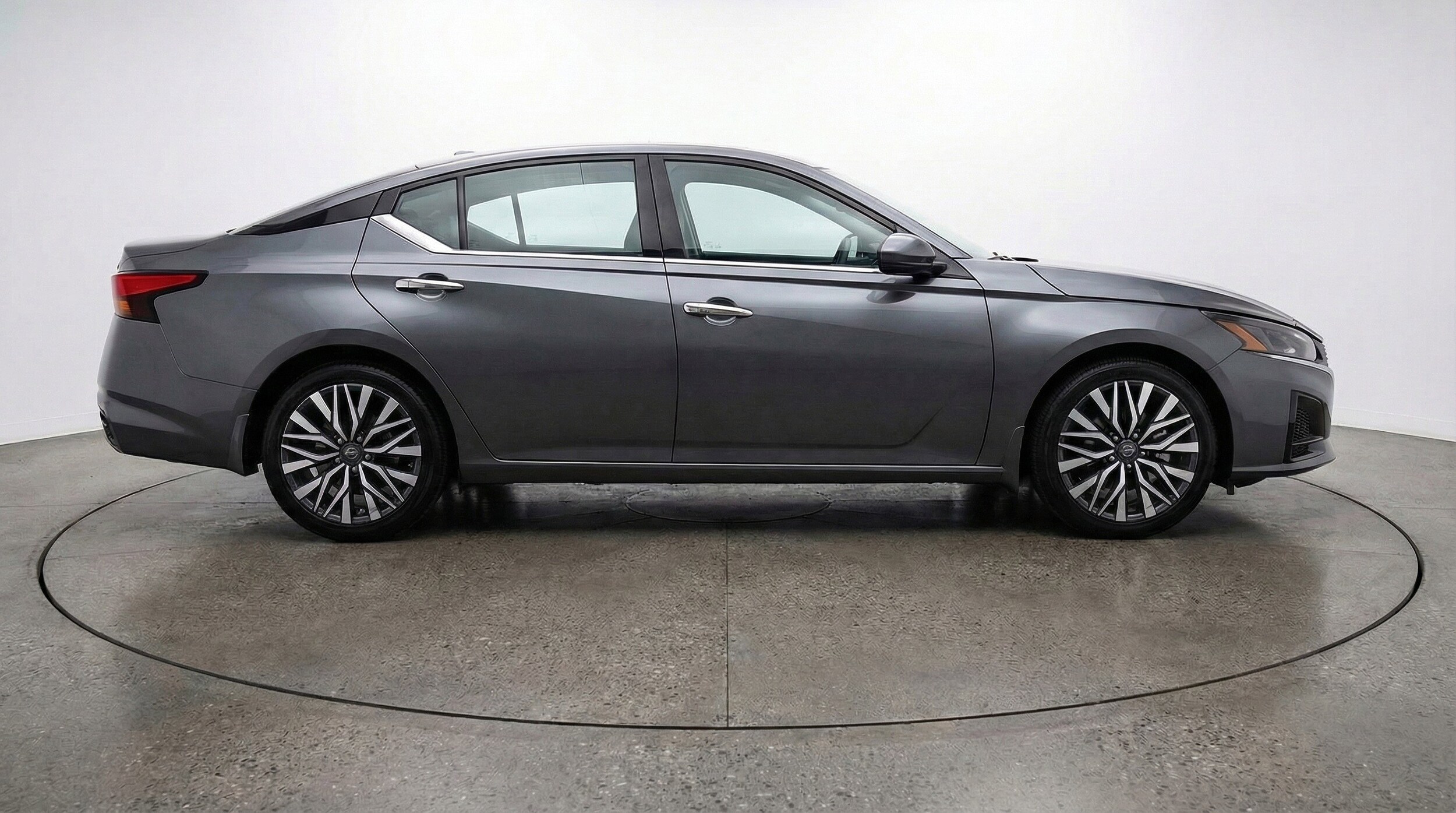 Thumbnail: 2025 Nissan Altima - 11