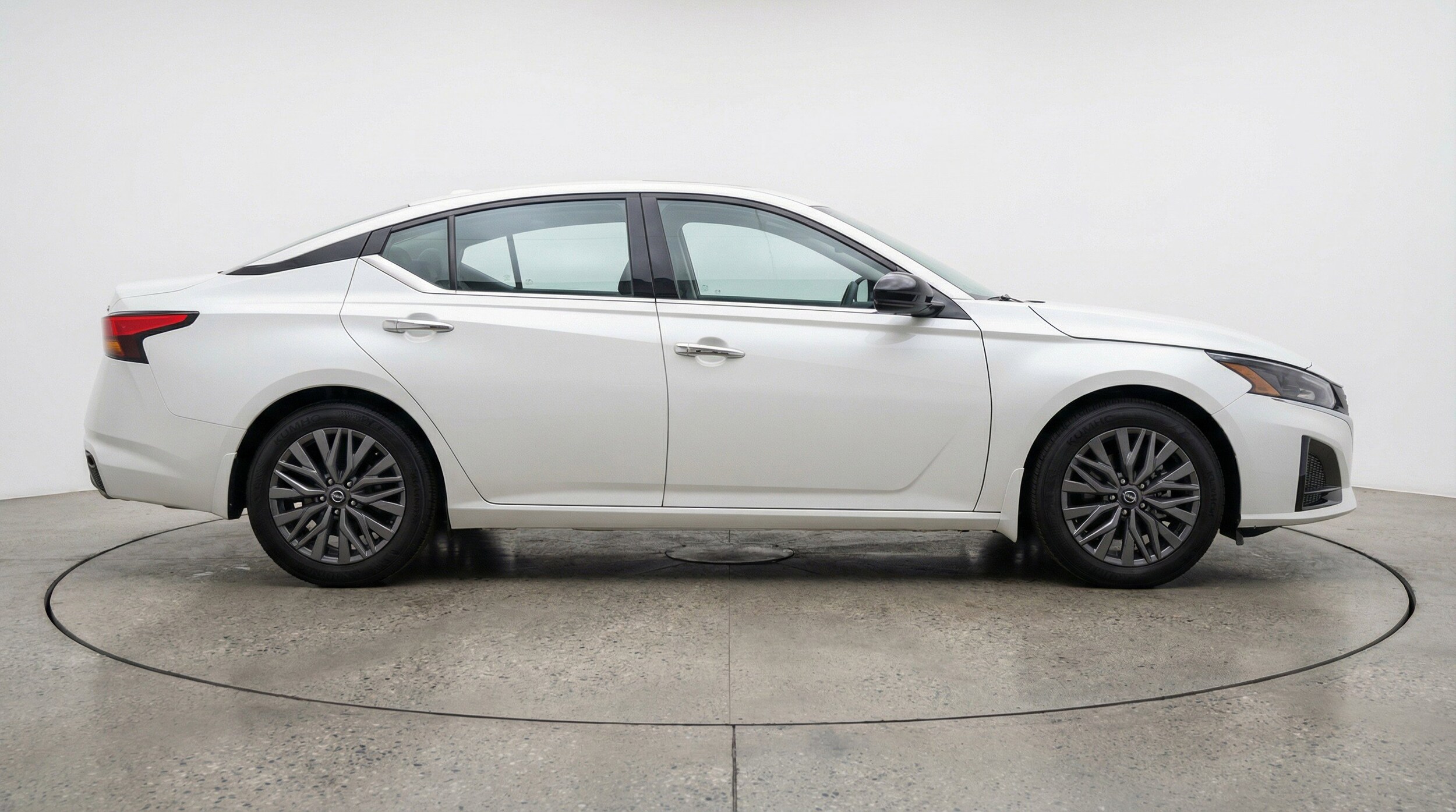 Thumbnail: 2025 Nissan Altima - 11