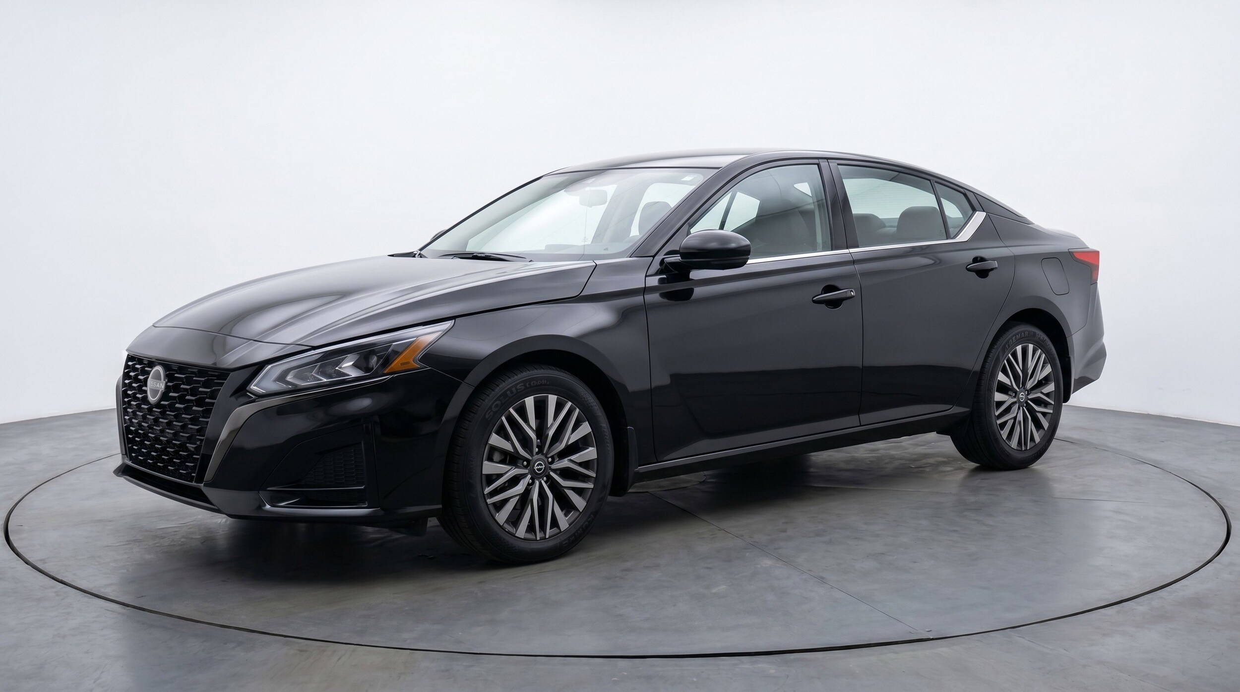 Thumbnail: 2025 Nissan Altima - 3