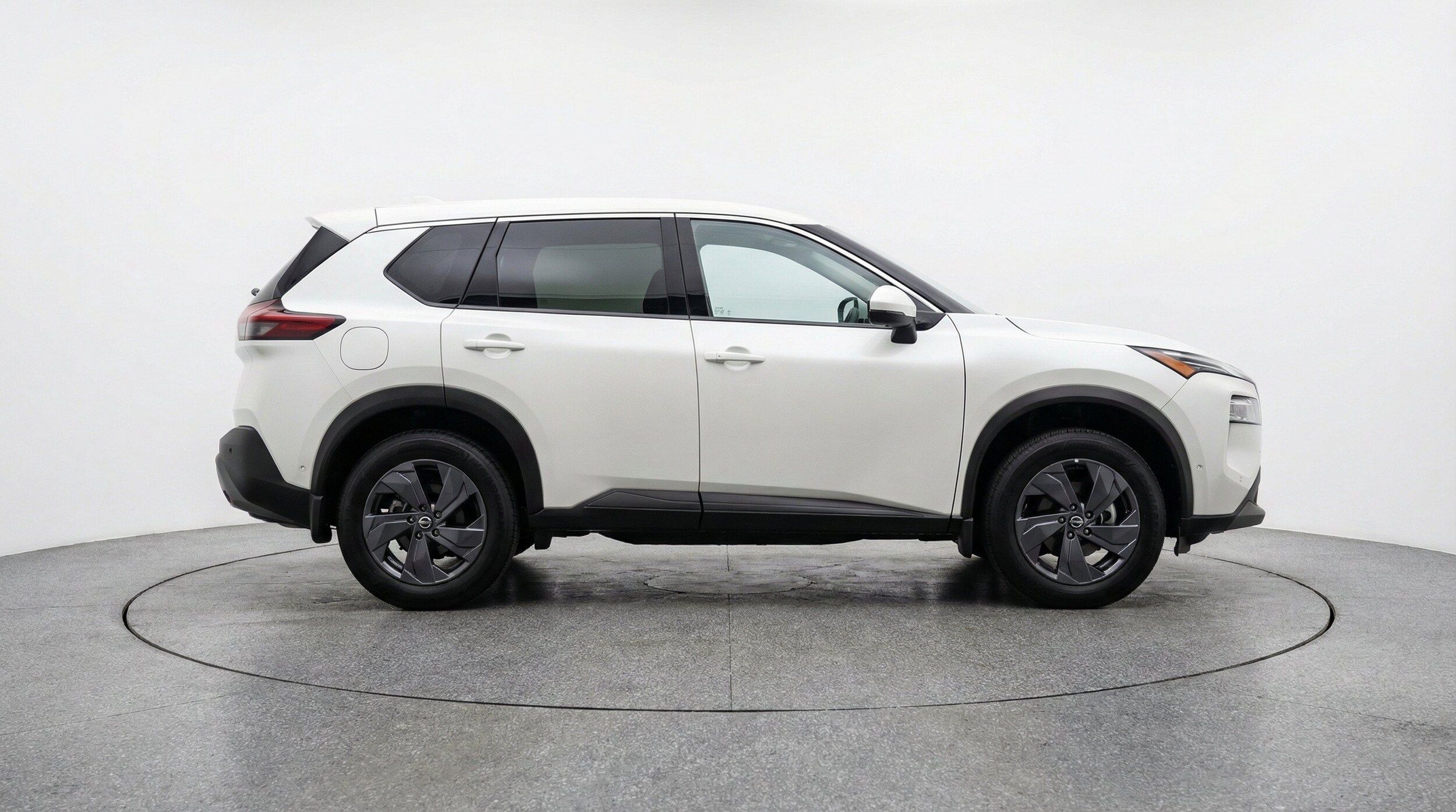 Thumbnail: 2025 Nissan Rogue - 10