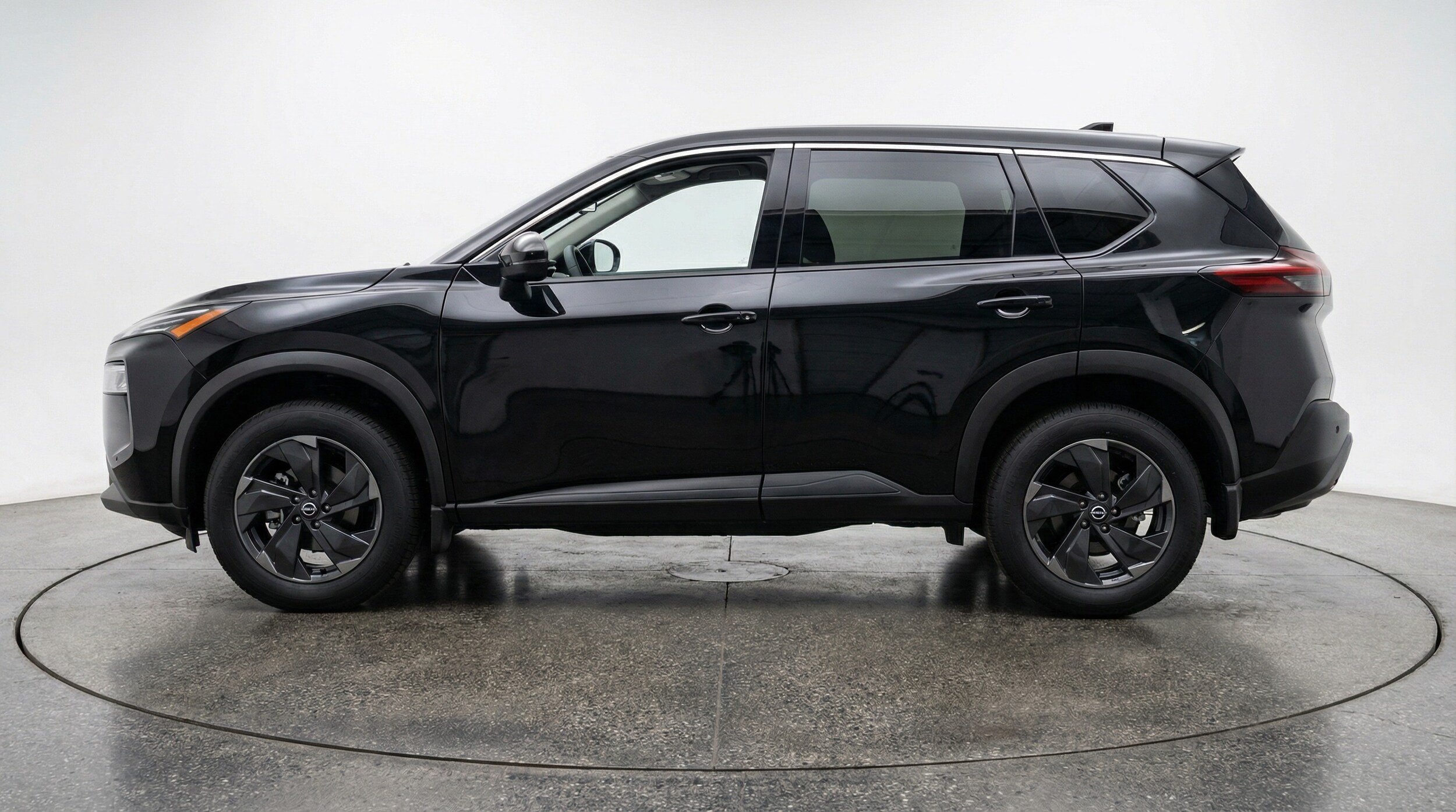 Thumbnail: 2025 Nissan Rogue - 4