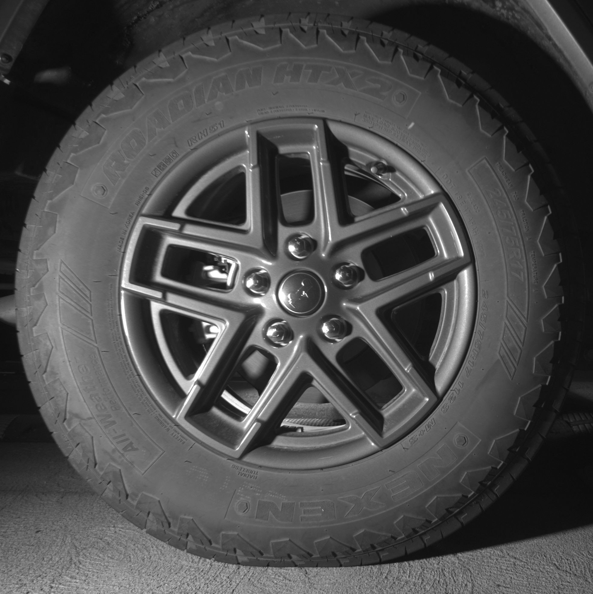 Thumbnail: 2025 Jeep Wrangler - 15
