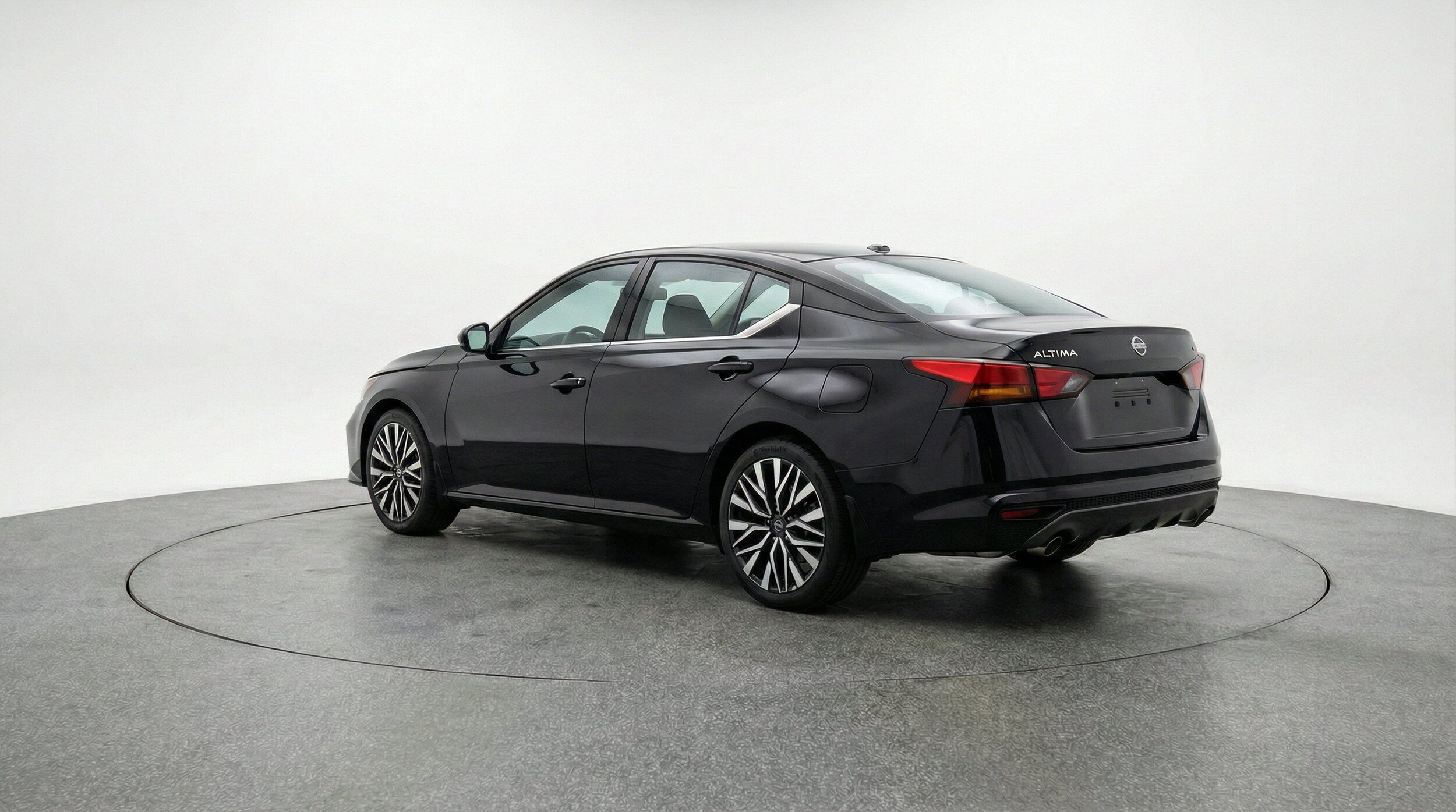 Thumbnail: 2025 Nissan Altima - 6