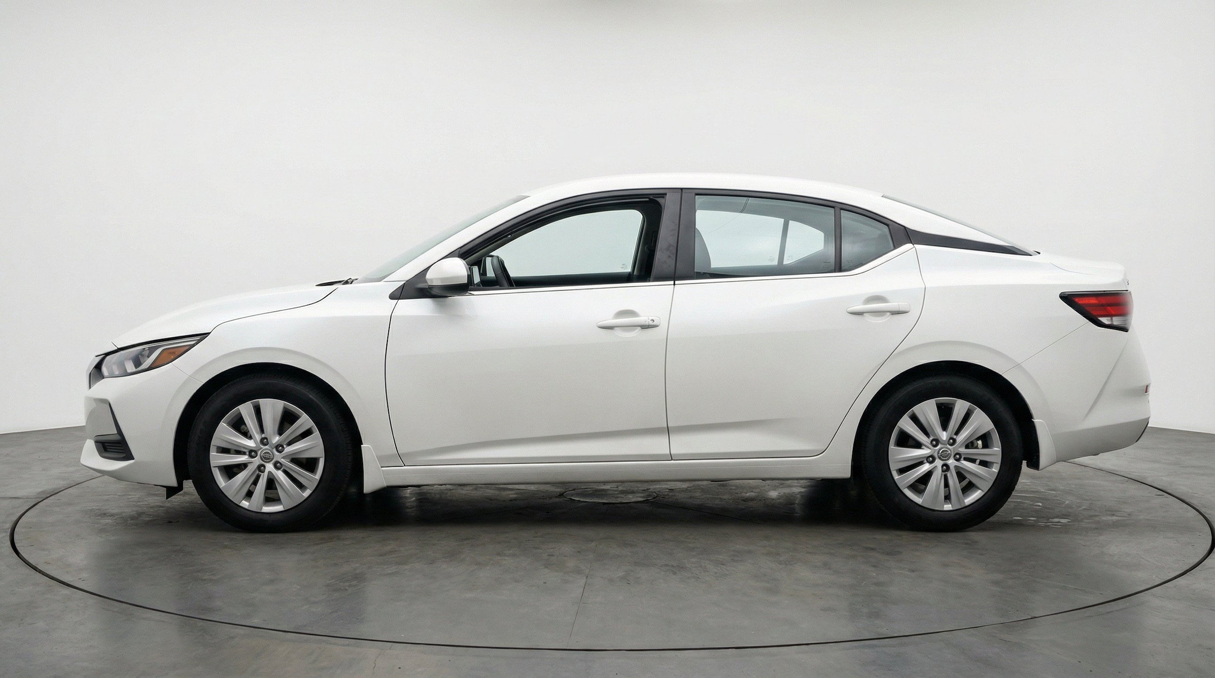Thumbnail: 2025 Nissan Sentra - 5