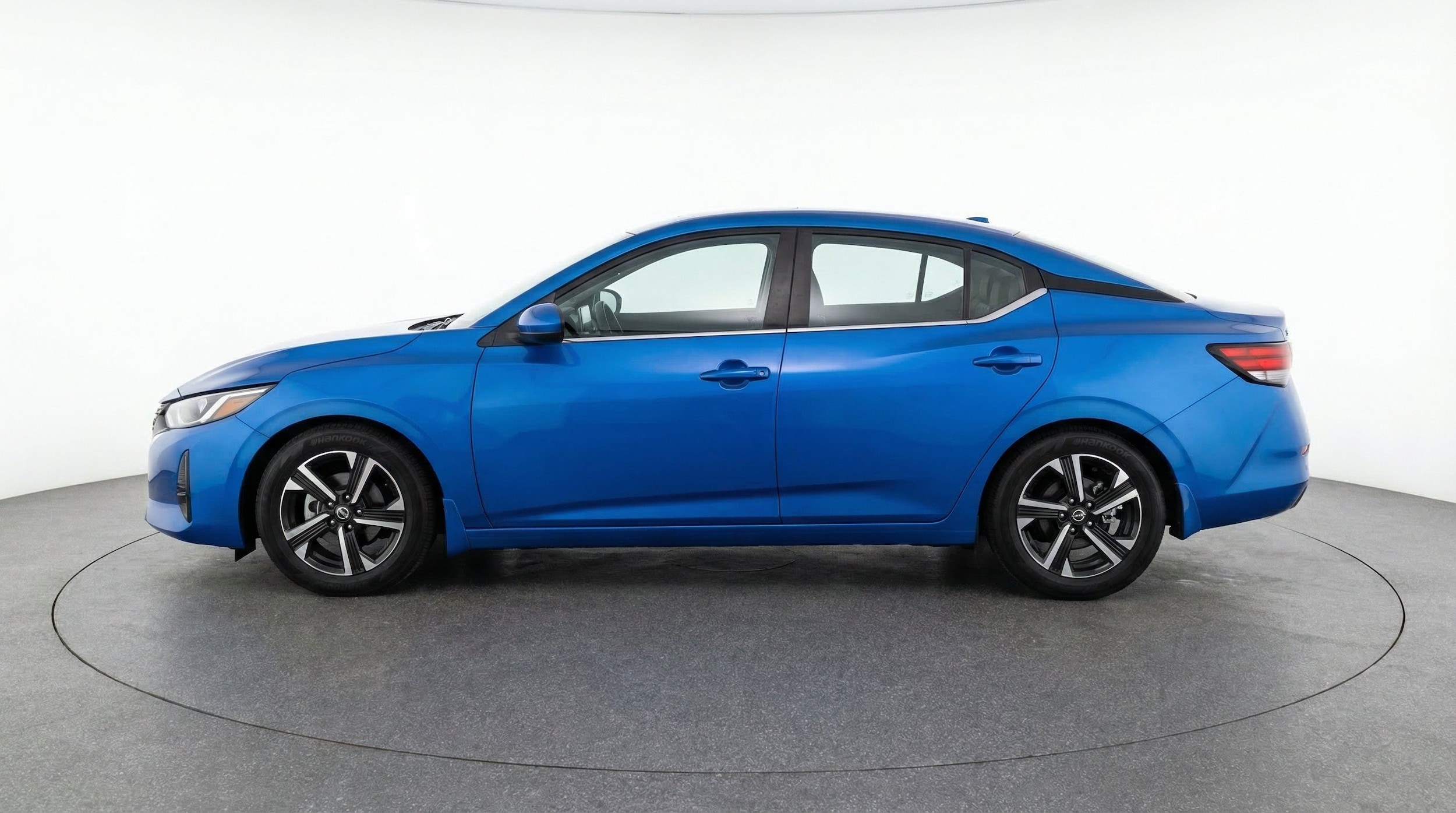 Thumbnail: 2025 Nissan Sentra - 5