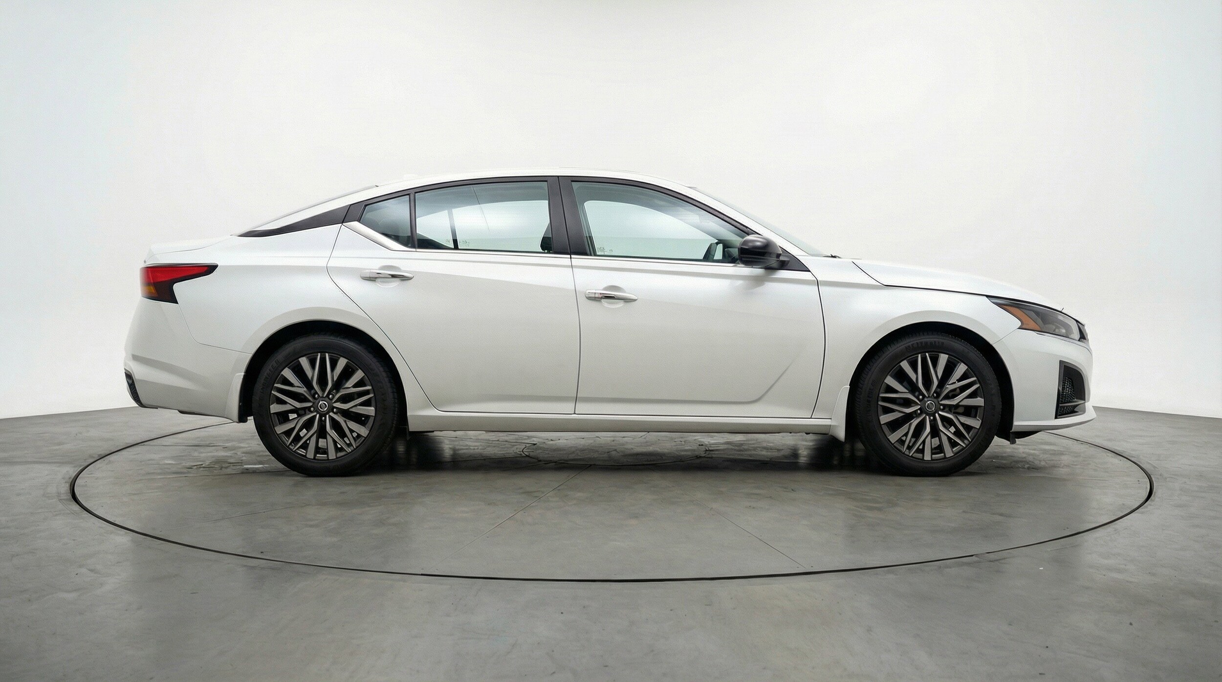 Thumbnail: 2025 Nissan Altima - 11