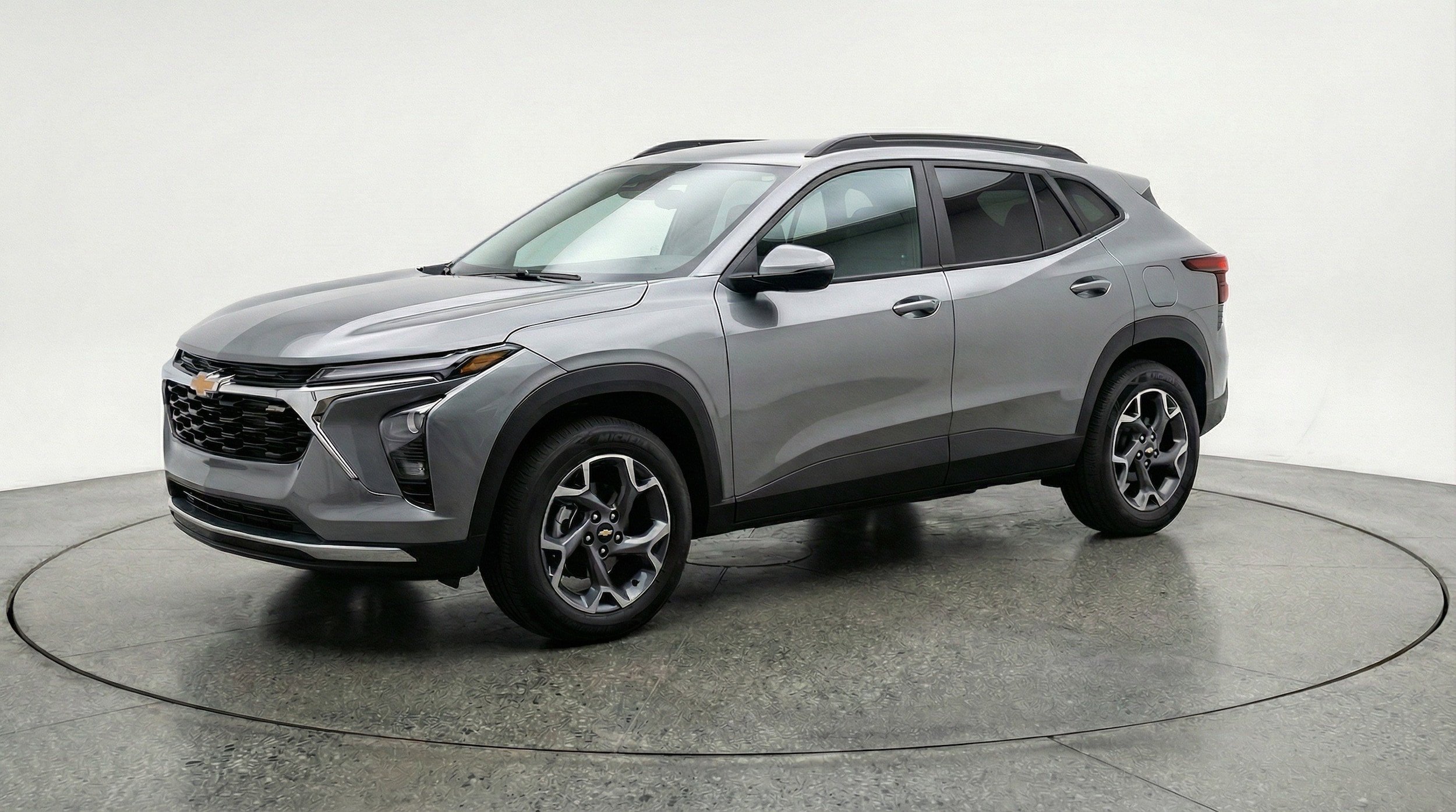 Thumbnail: 2025 Chevrolet Trax - 3