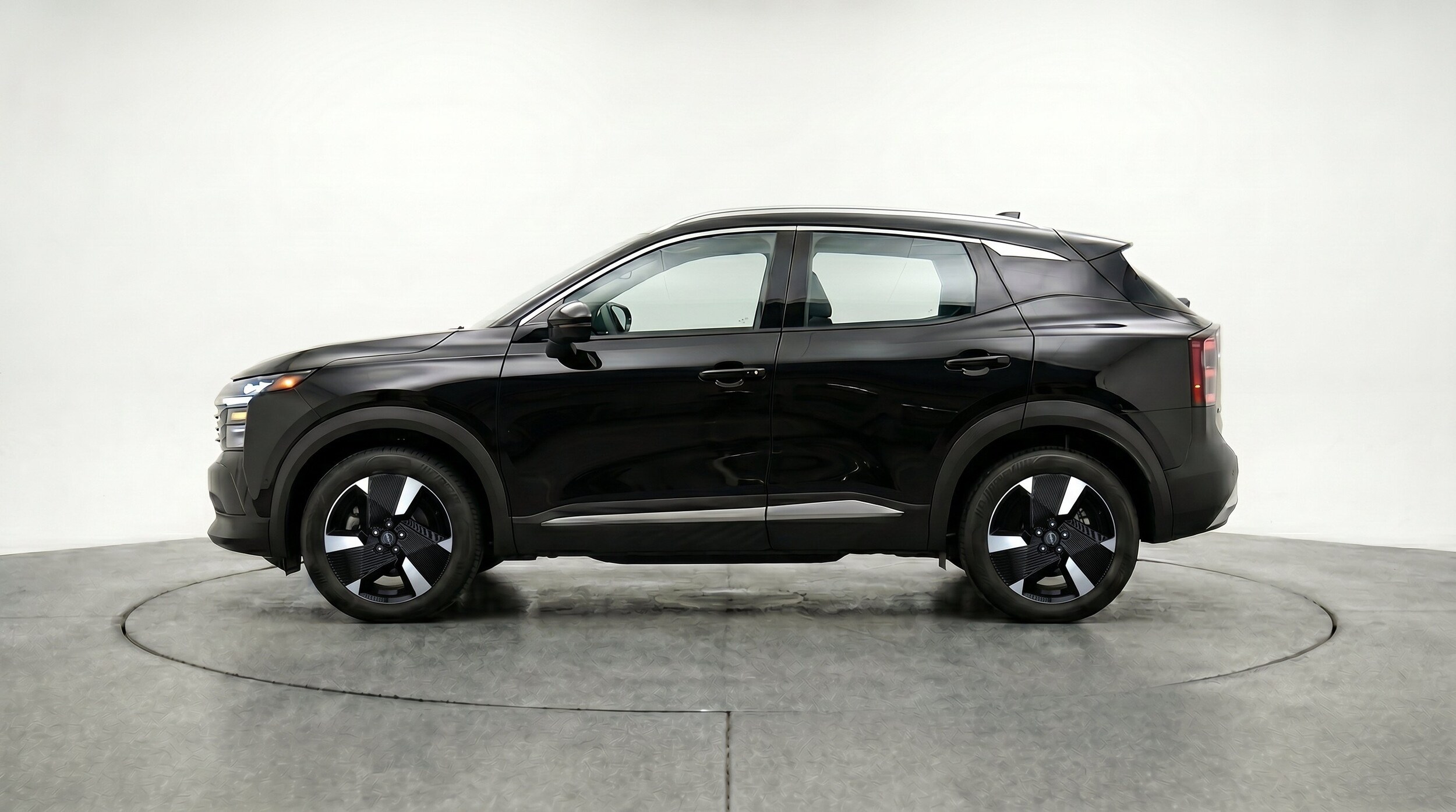 Thumbnail: 2026 Nissan Kicks - 5