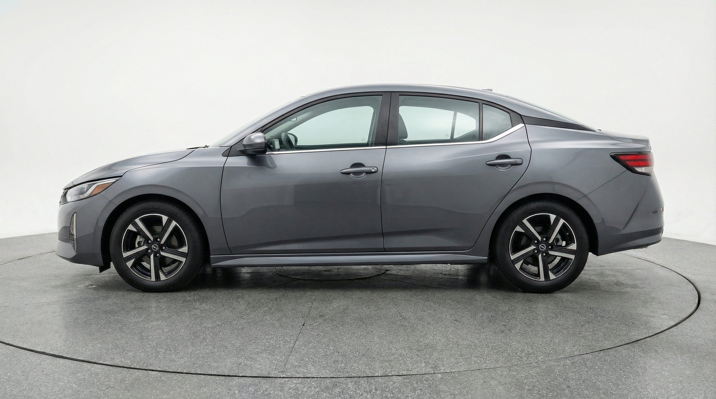 Thumbnail: 2025 Nissan Sentra - 5