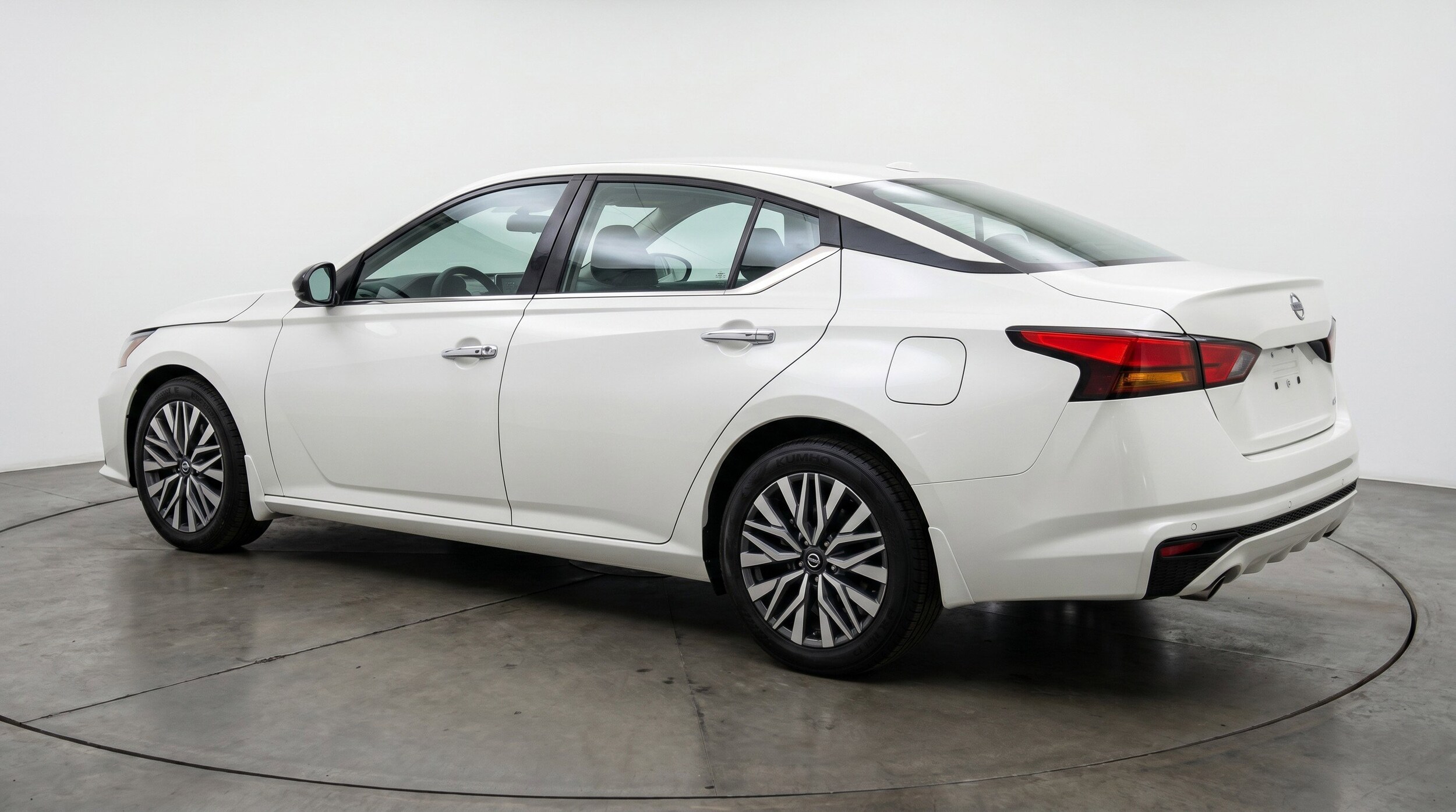 Thumbnail: 2025 Nissan Altima - 6