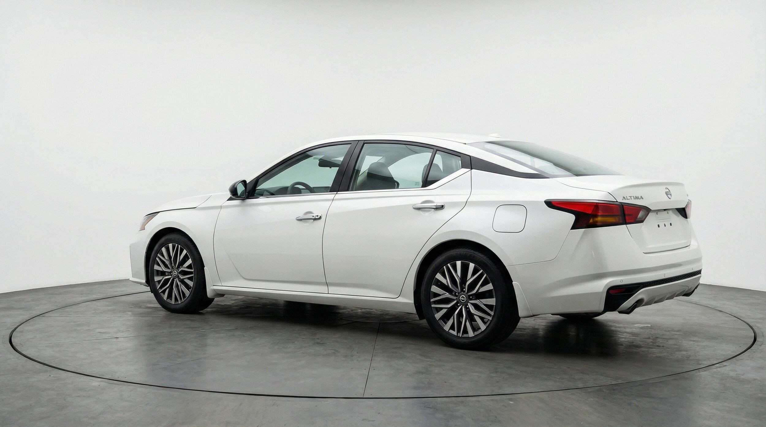 Thumbnail: 2025 Nissan Altima - 6