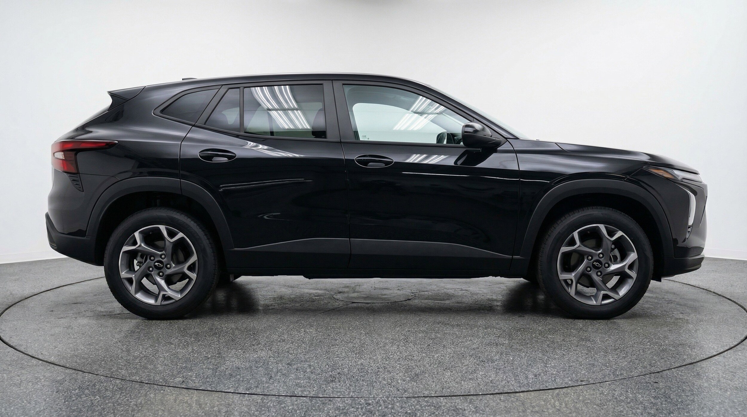 Thumbnail: 2025 Chevrolet Trax - 11