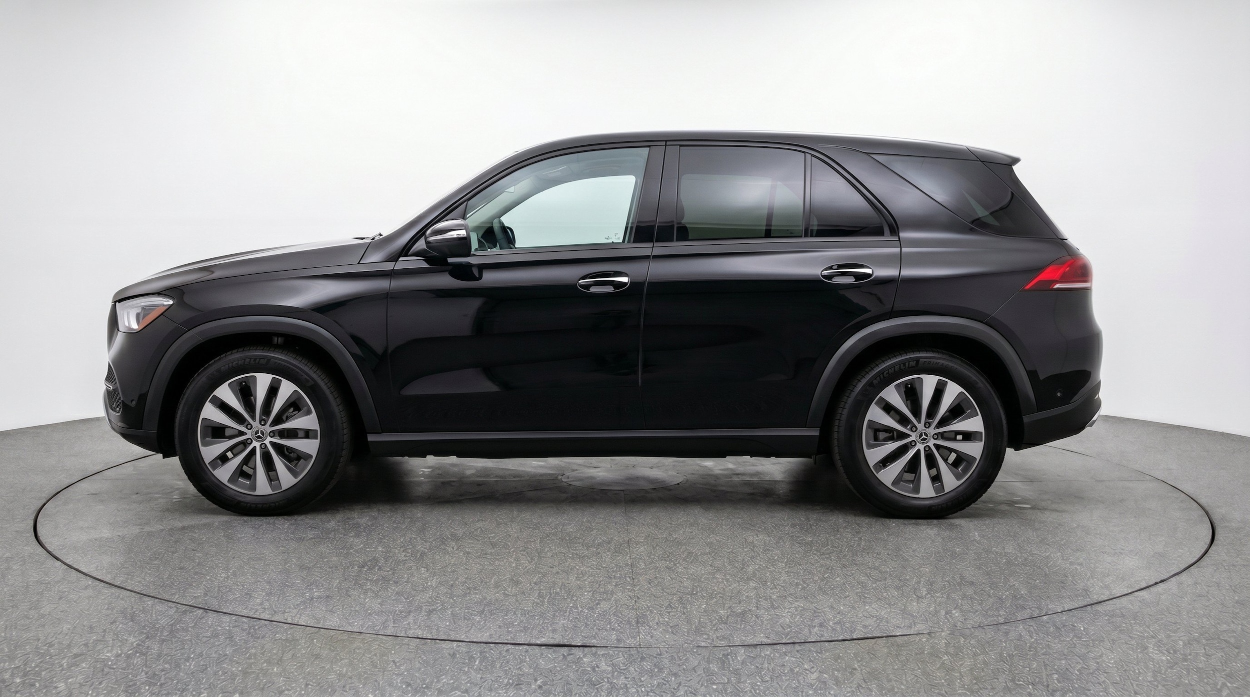 Thumbnail: 2026 Mercedes-Benz GLE - 5