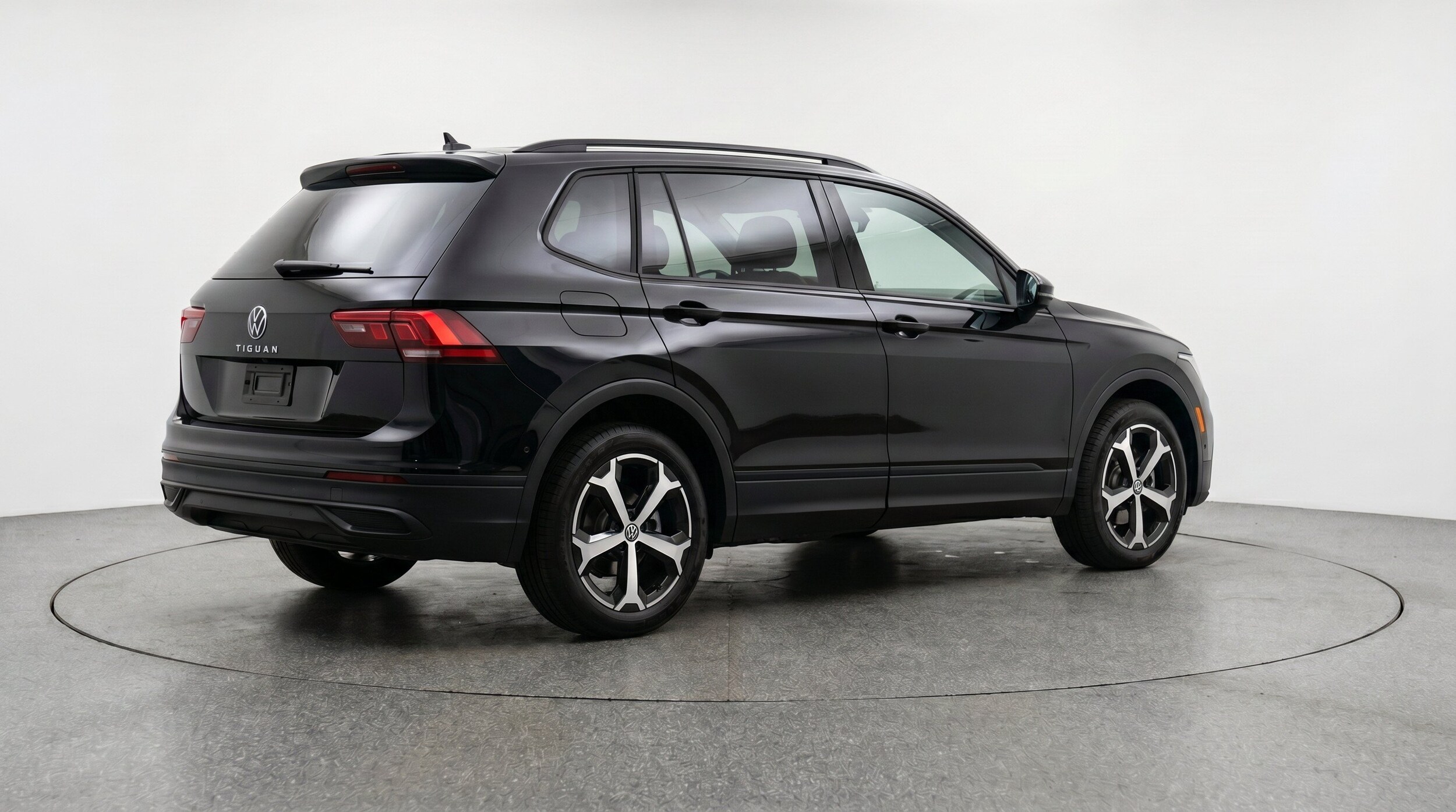 Thumbnail: 2026 Volkswagen Tiguan - 9