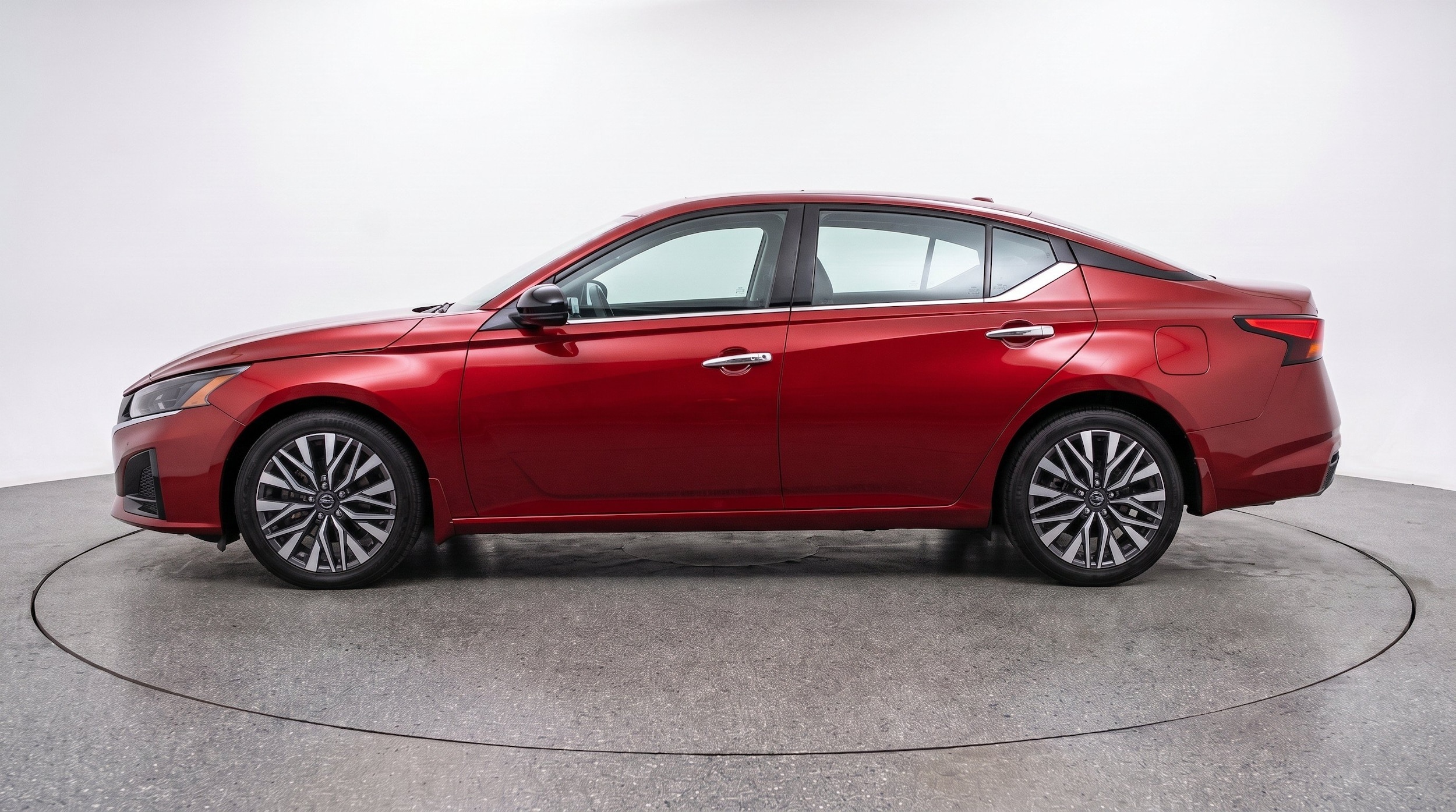 Thumbnail: 2025 Nissan Altima - 5