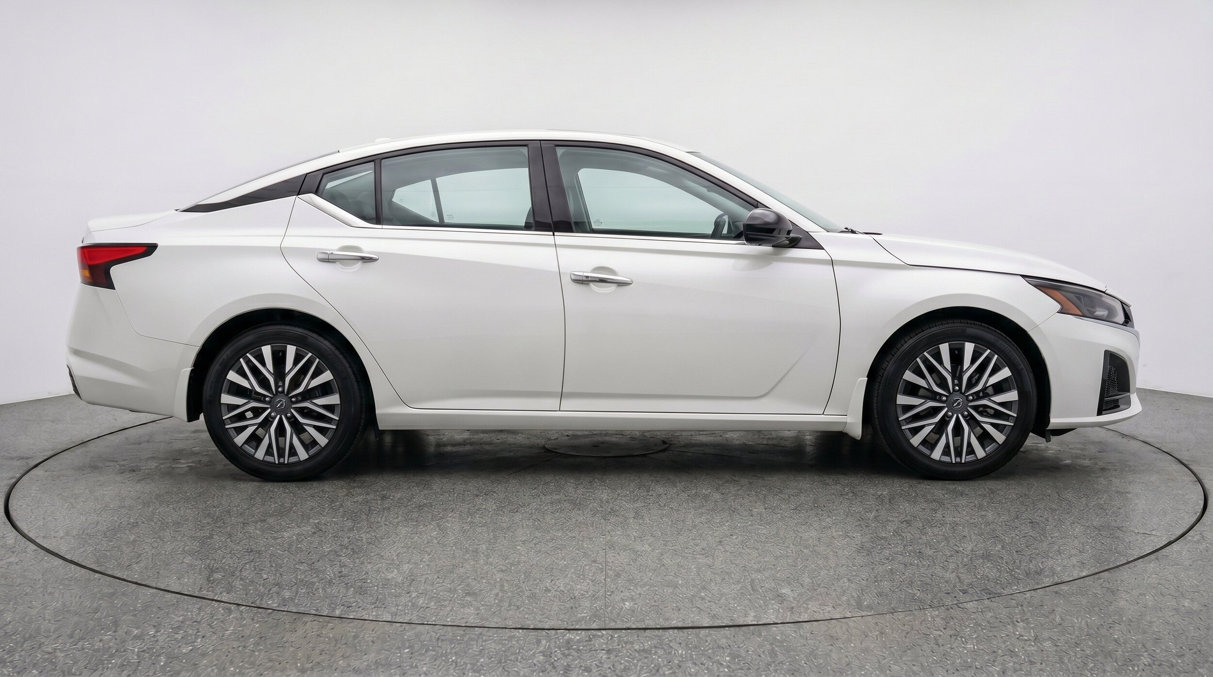 Thumbnail: 2025 Nissan Altima - 11