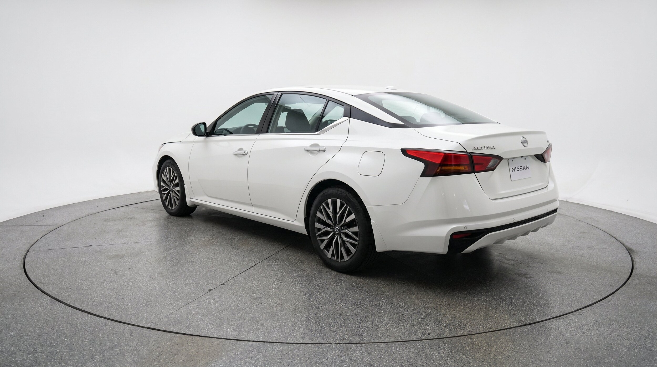 Thumbnail: 2025 Nissan Altima - 6