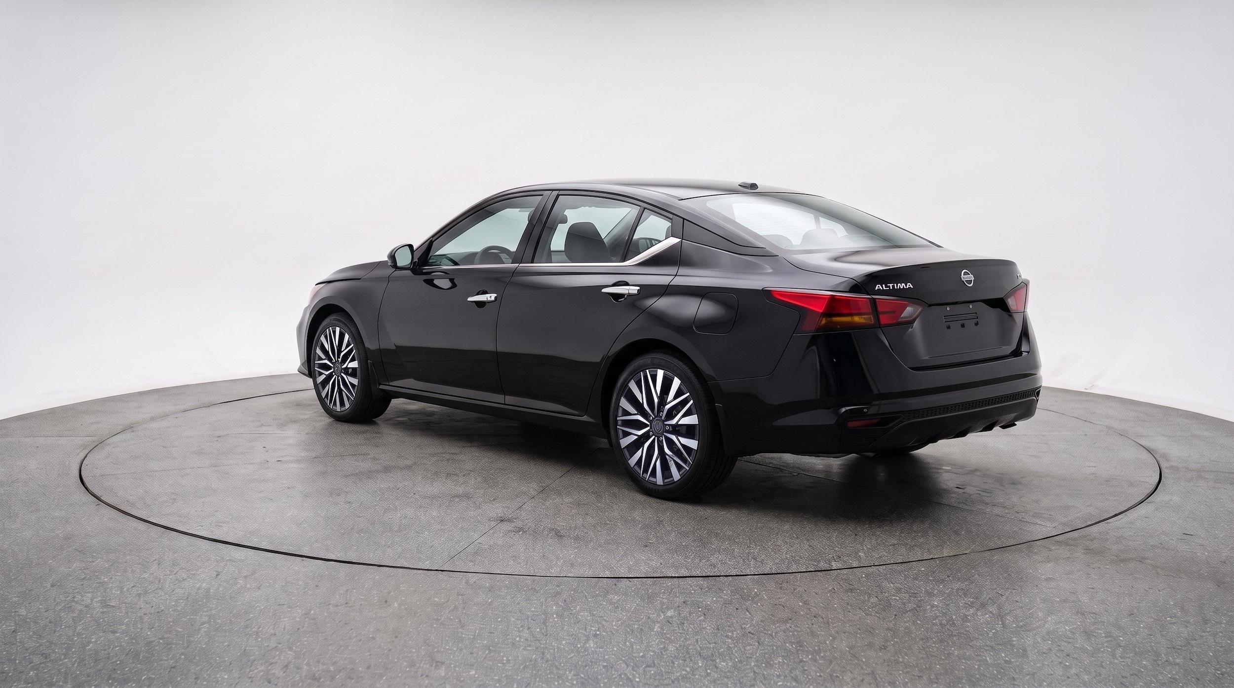 Thumbnail: 2025 Nissan Altima - 6