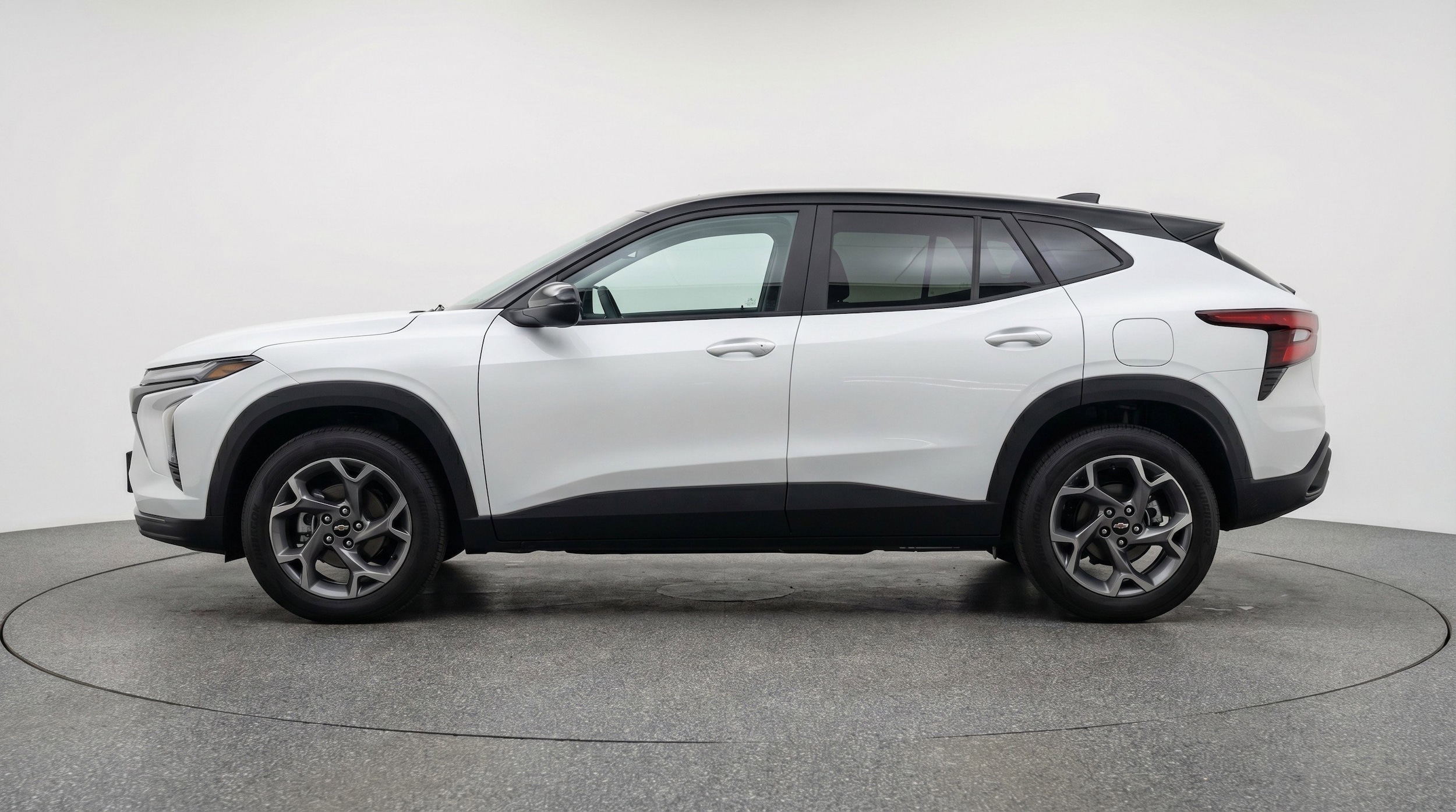 Thumbnail: 2025 Chevrolet Trax - 5