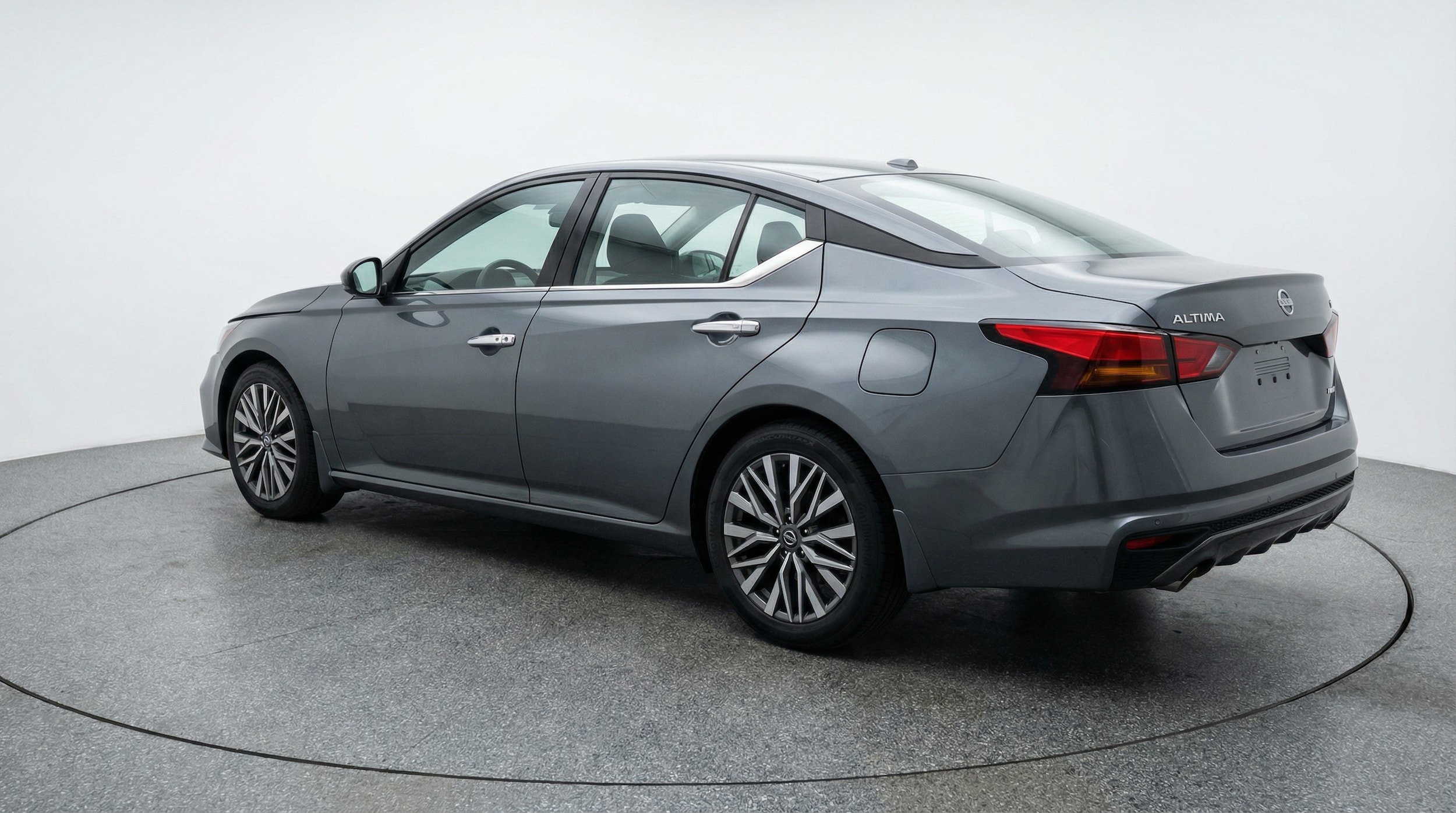 Thumbnail: 2025 Nissan Altima - 5