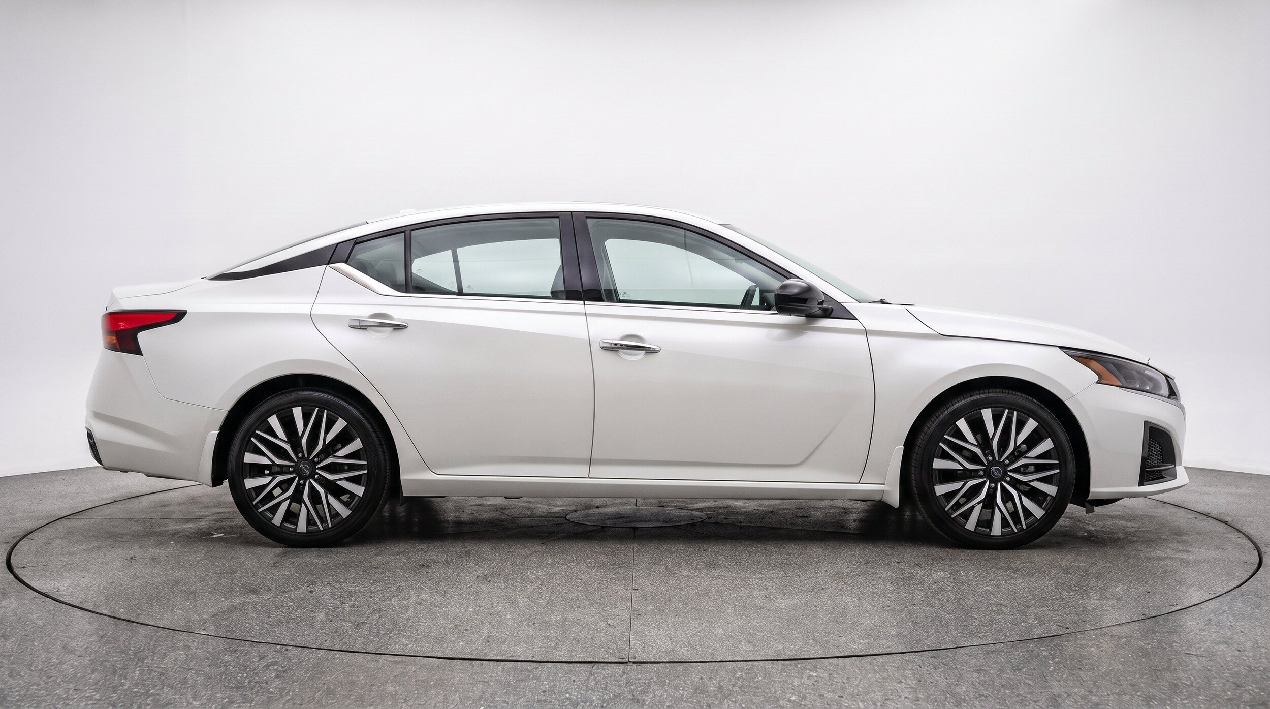 Thumbnail: 2025 Nissan Altima - 11