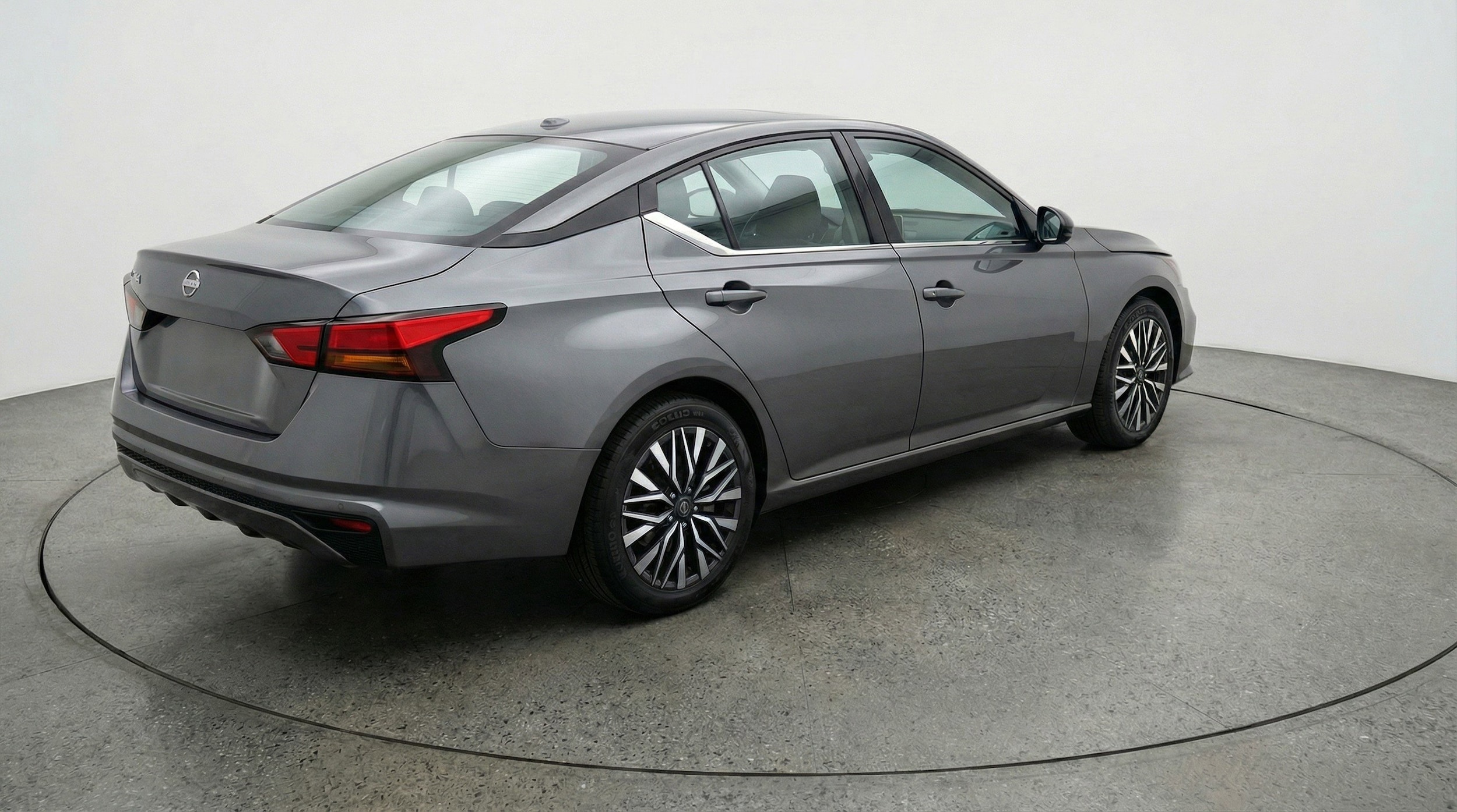 Thumbnail: 2025 Nissan Altima - 9