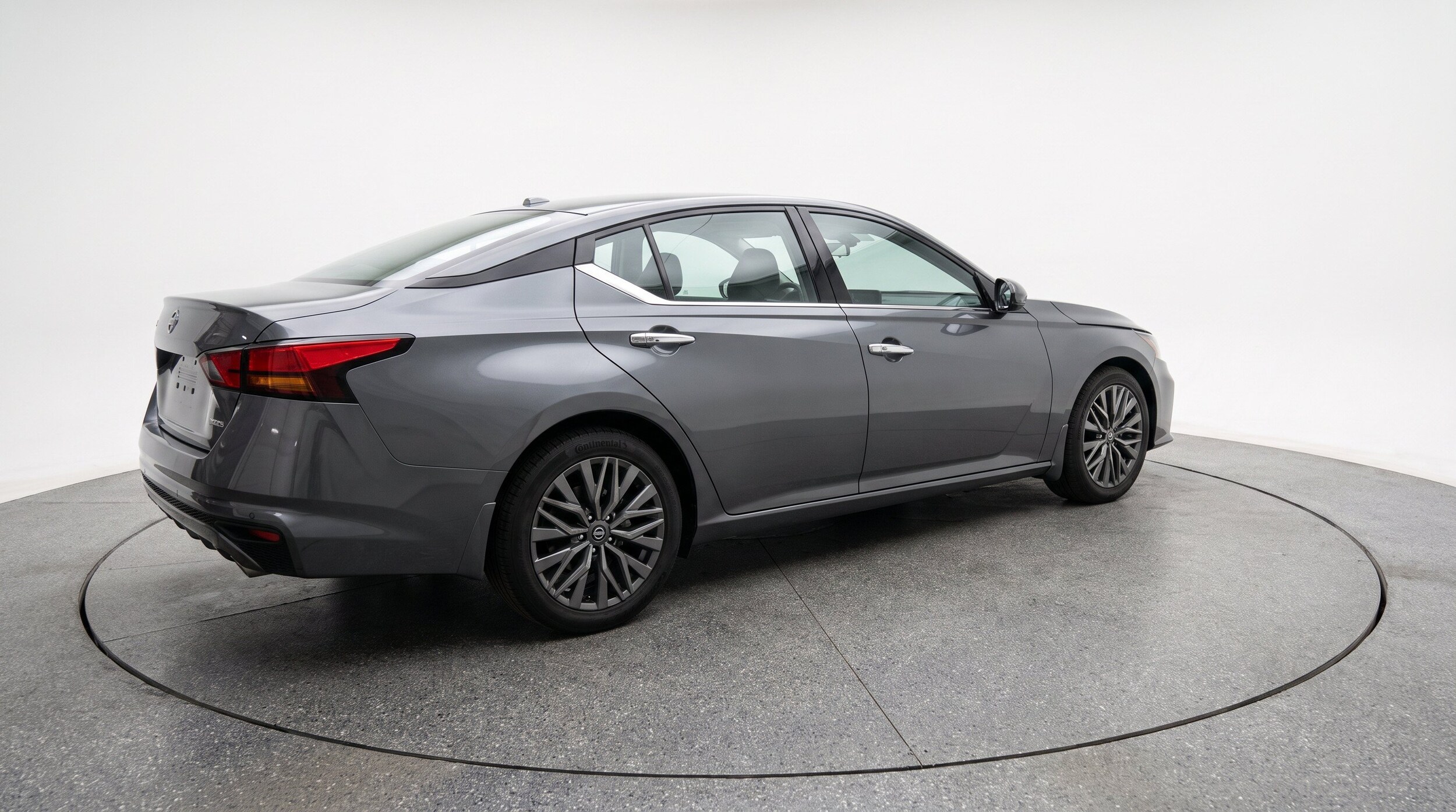 Thumbnail: 2025 Nissan Altima - 9
