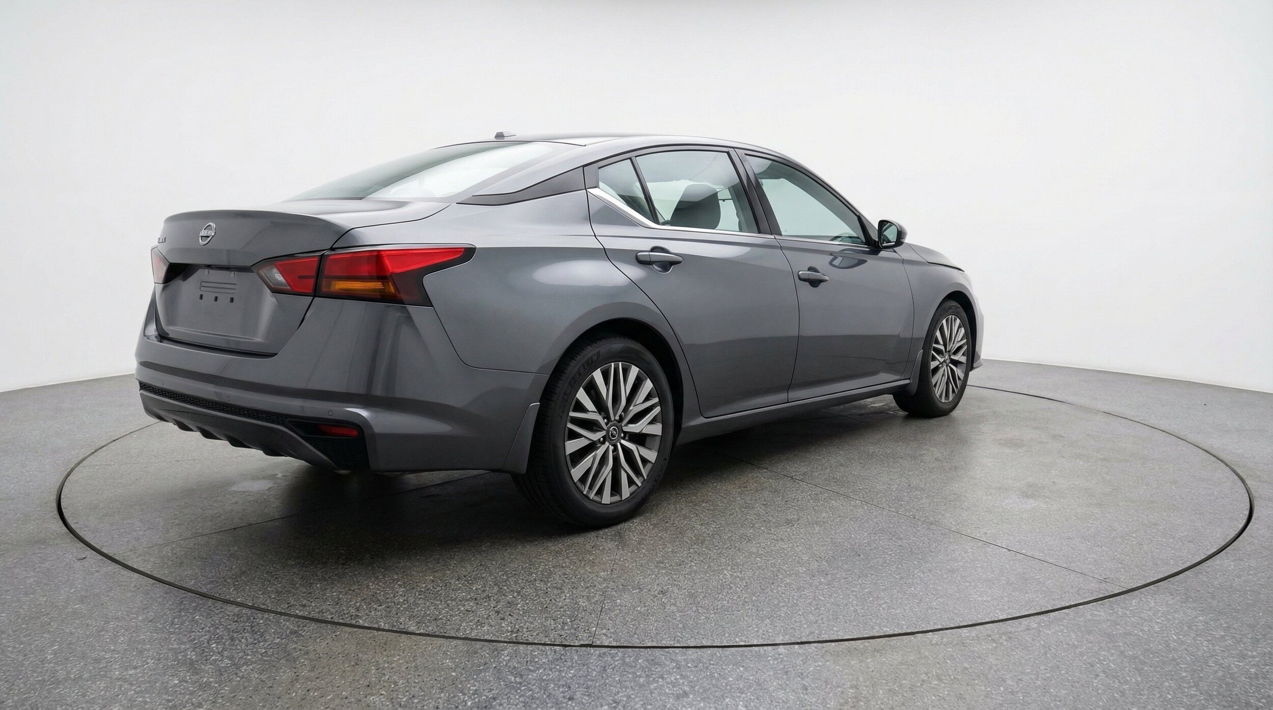Thumbnail: 2025 Nissan Altima - 9