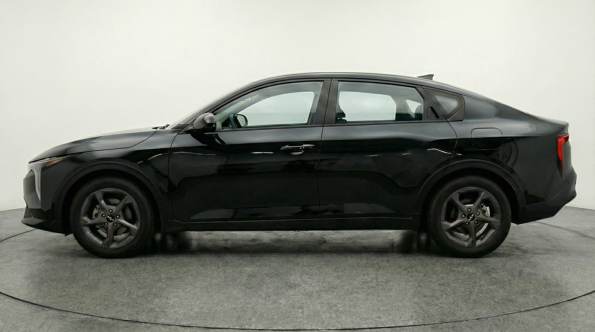 Thumbnail: 2025 Kia K4 - 4