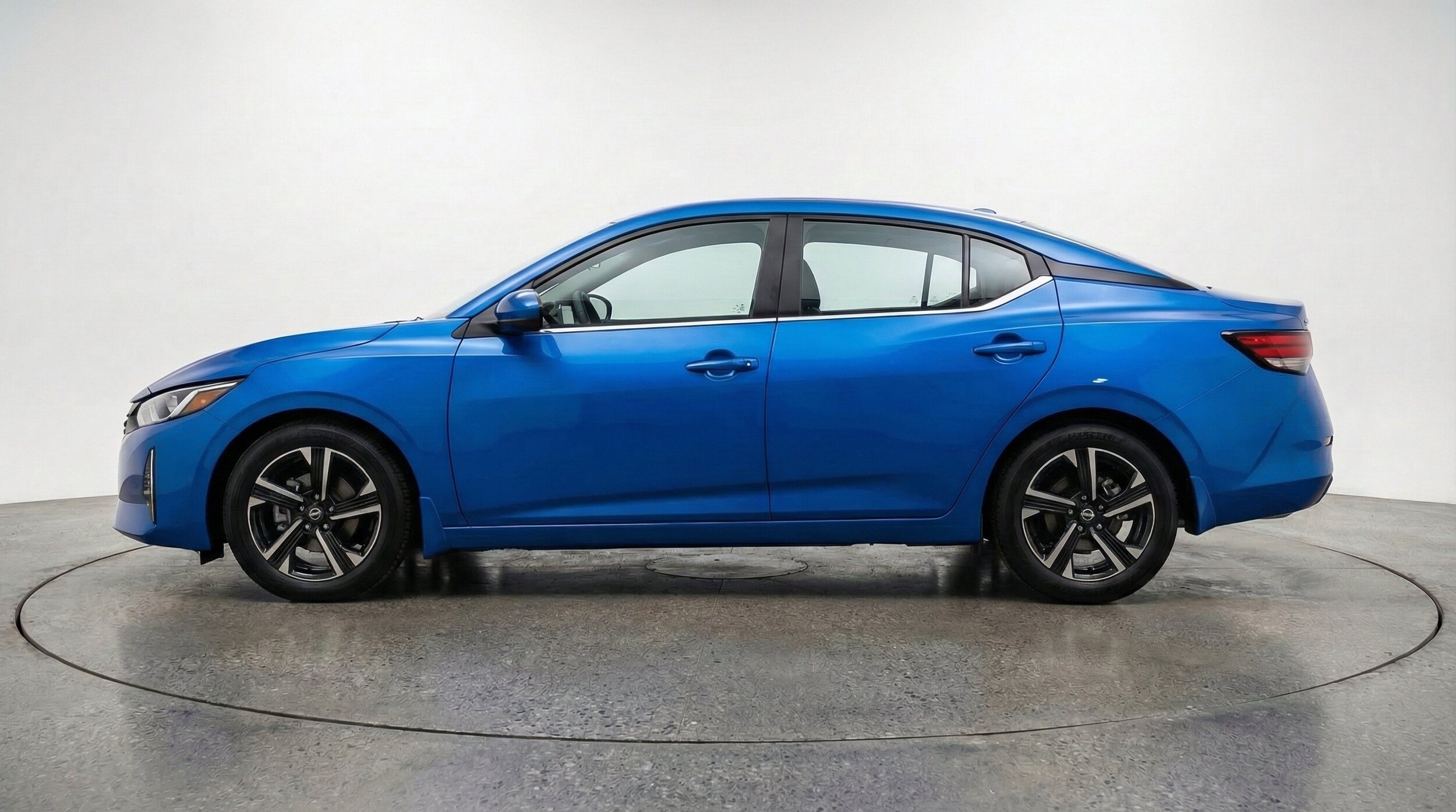 Thumbnail: 2025 Nissan Sentra - 5