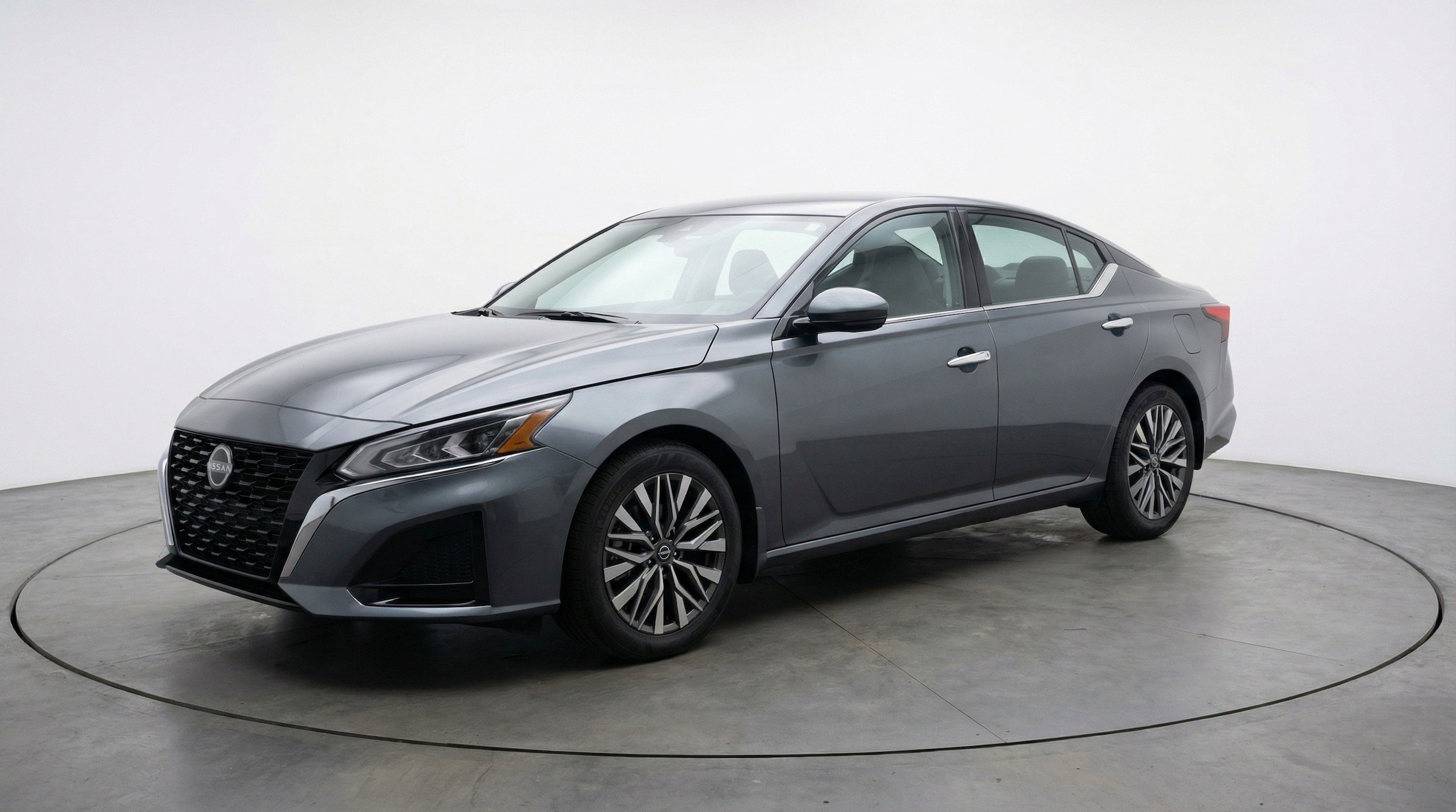 Thumbnail: 2025 Nissan Altima - 3