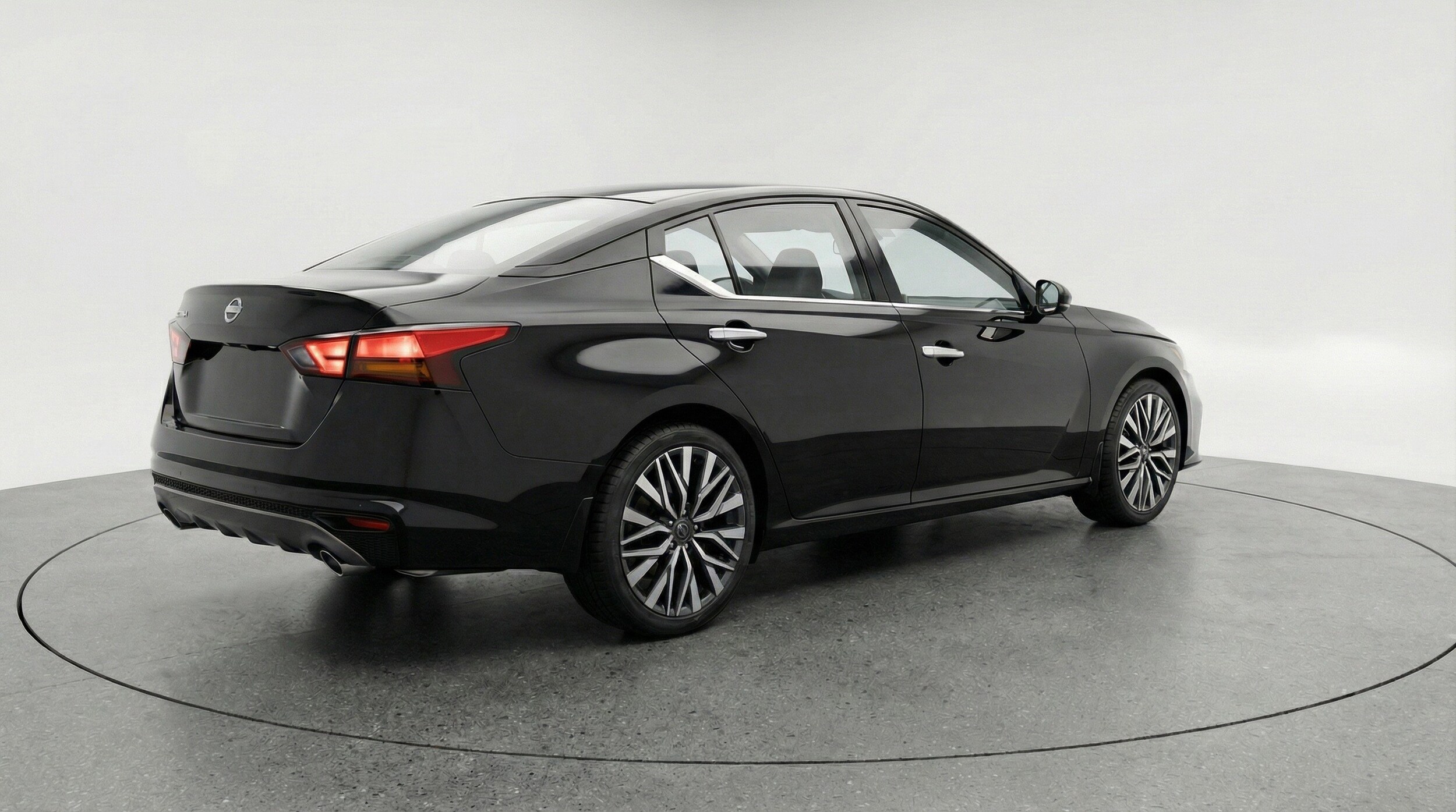 Thumbnail: 2025 Nissan Altima - 9