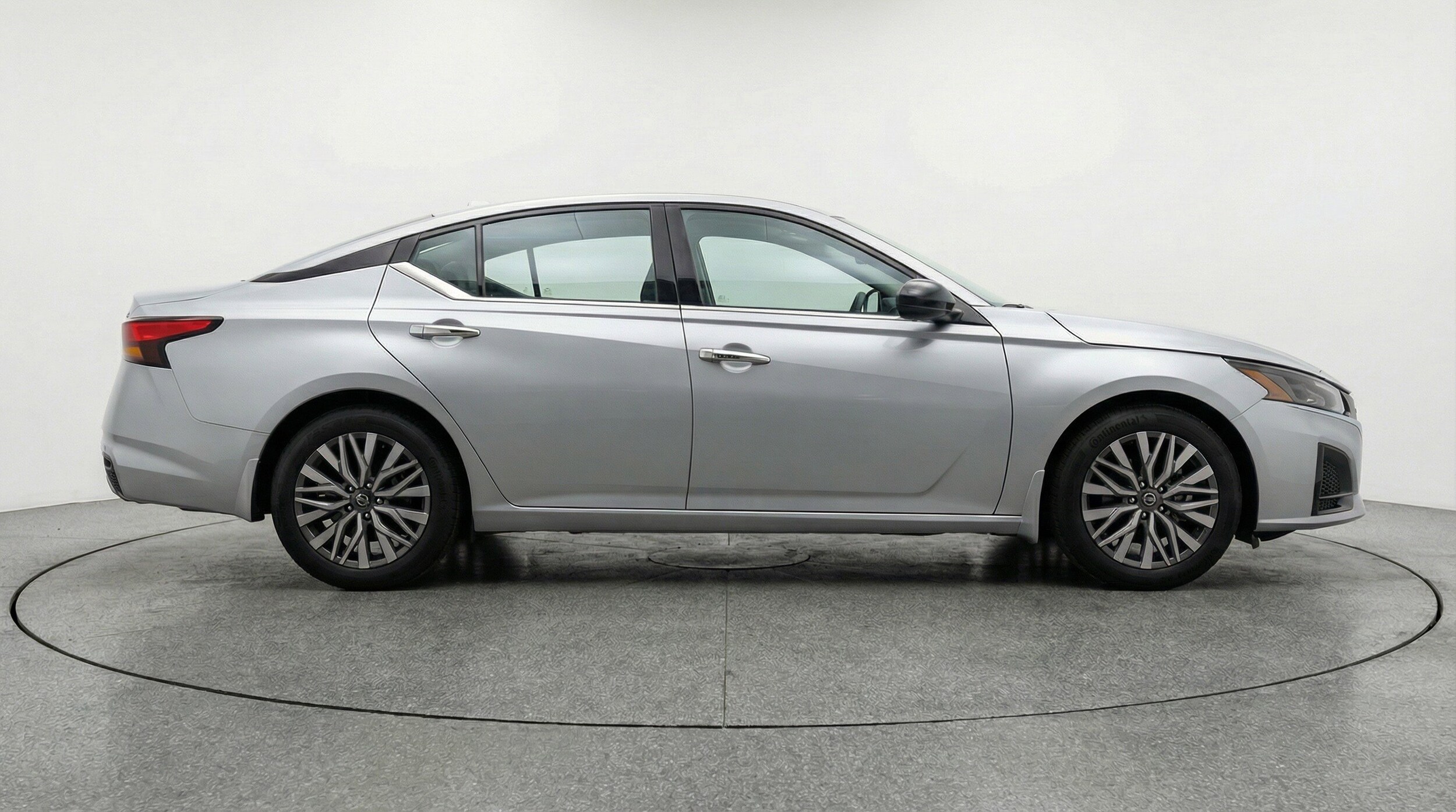 Thumbnail: 2025 Nissan Altima - 11