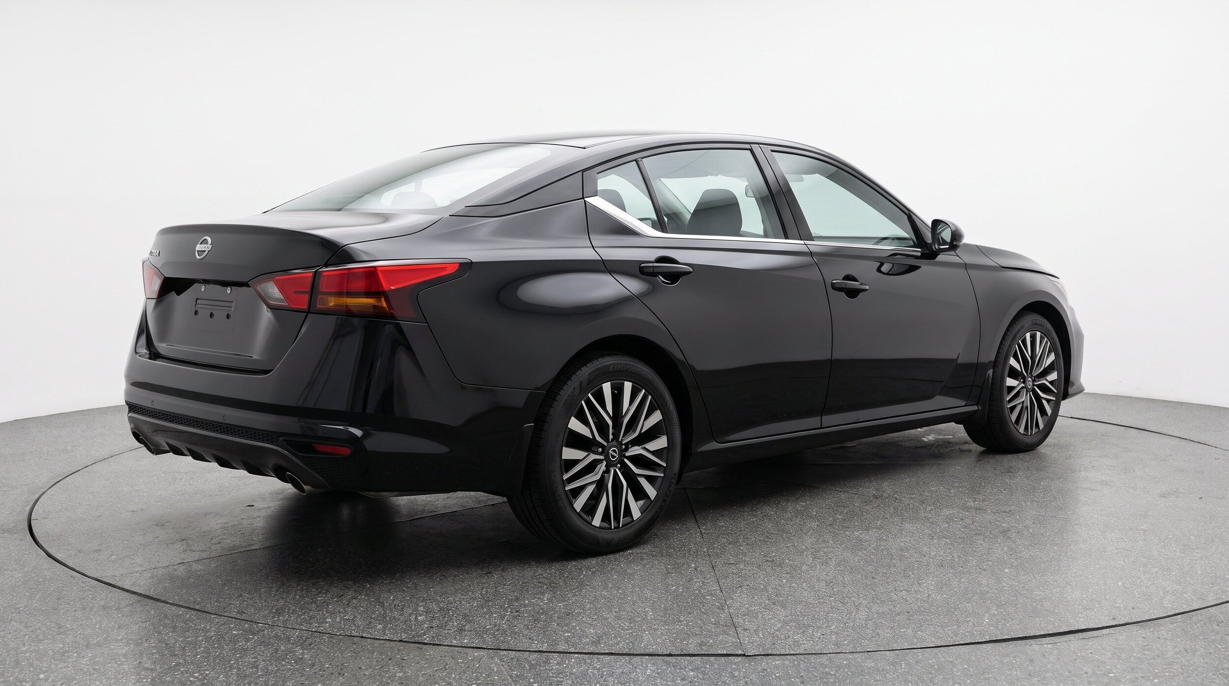 Thumbnail: 2025 Nissan Altima - 9