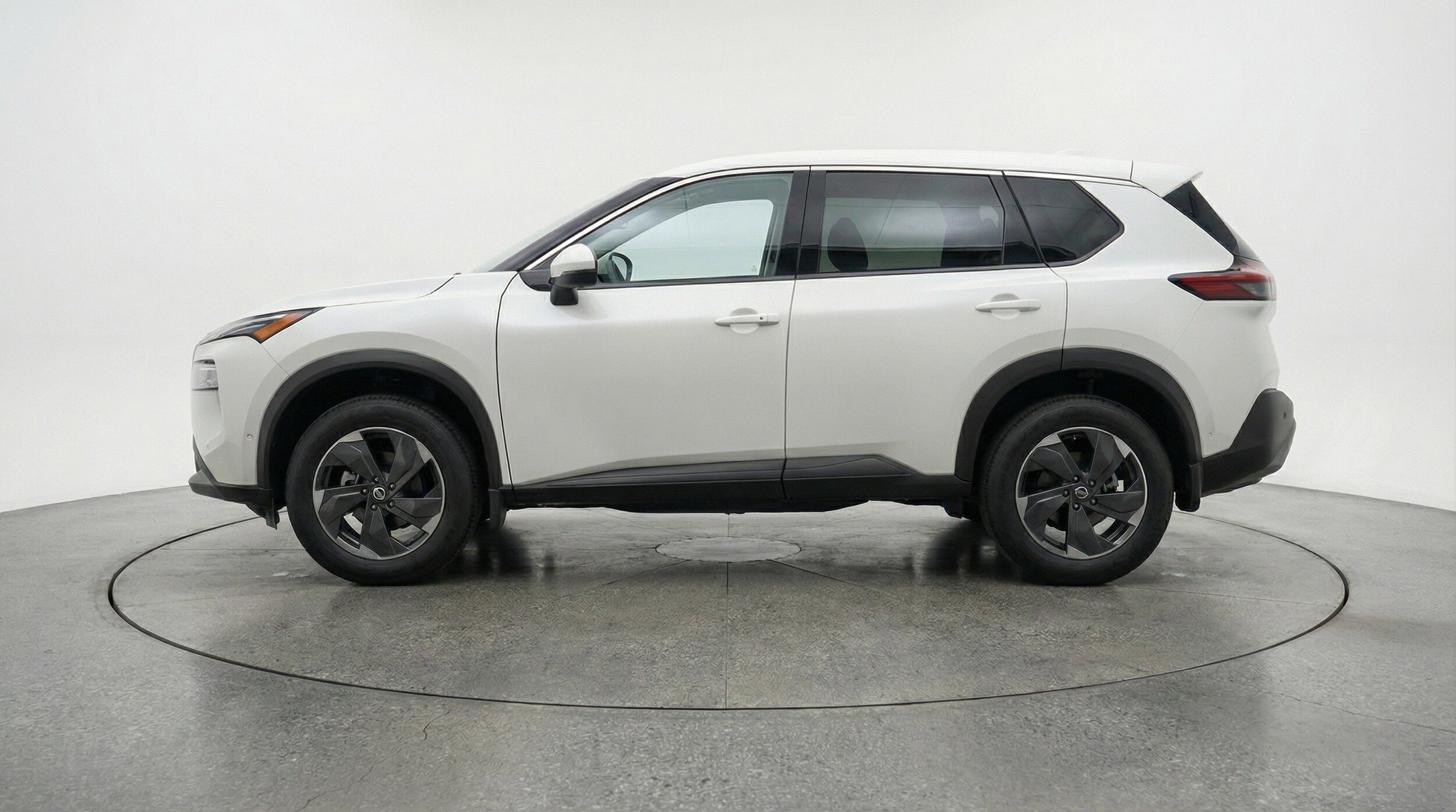 Thumbnail: 2025 Nissan Rogue - 5