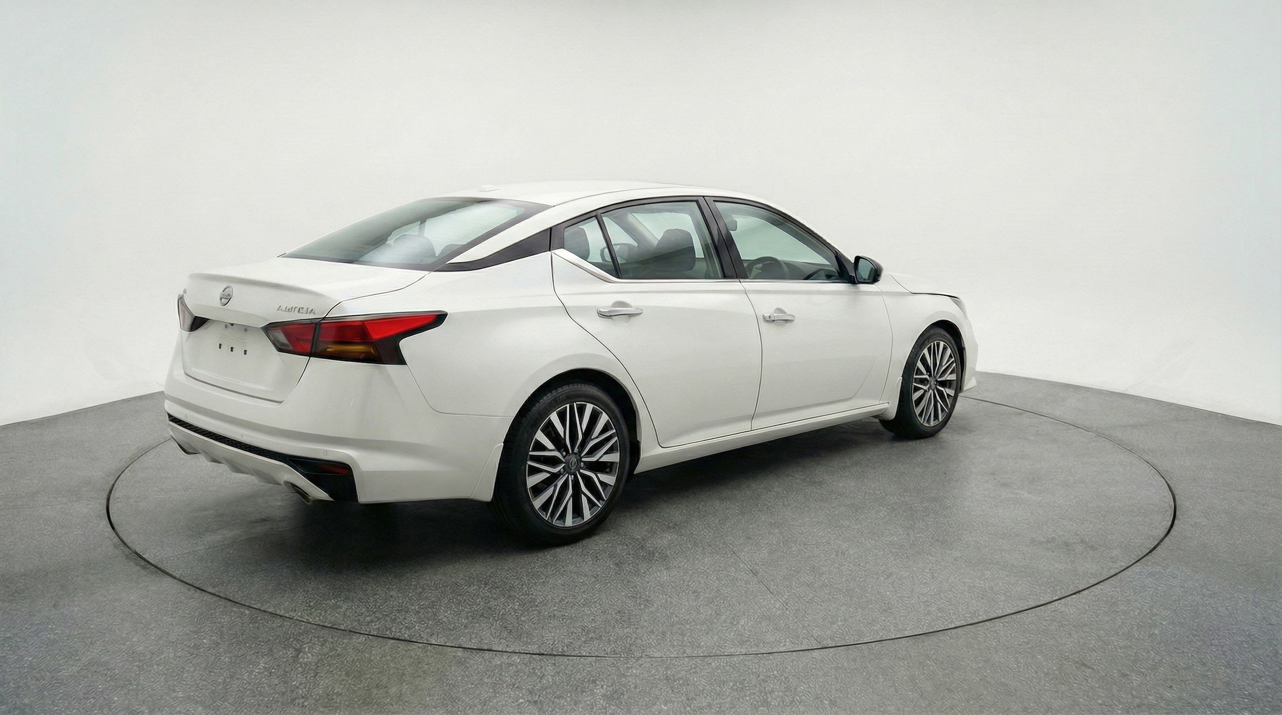 Thumbnail: 2025 Nissan Altima - 9
