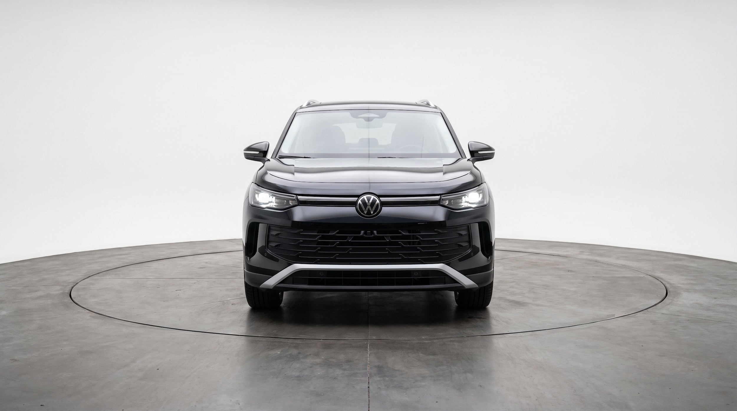 Thumbnail: 2026 Volkswagen Tiguan - 2