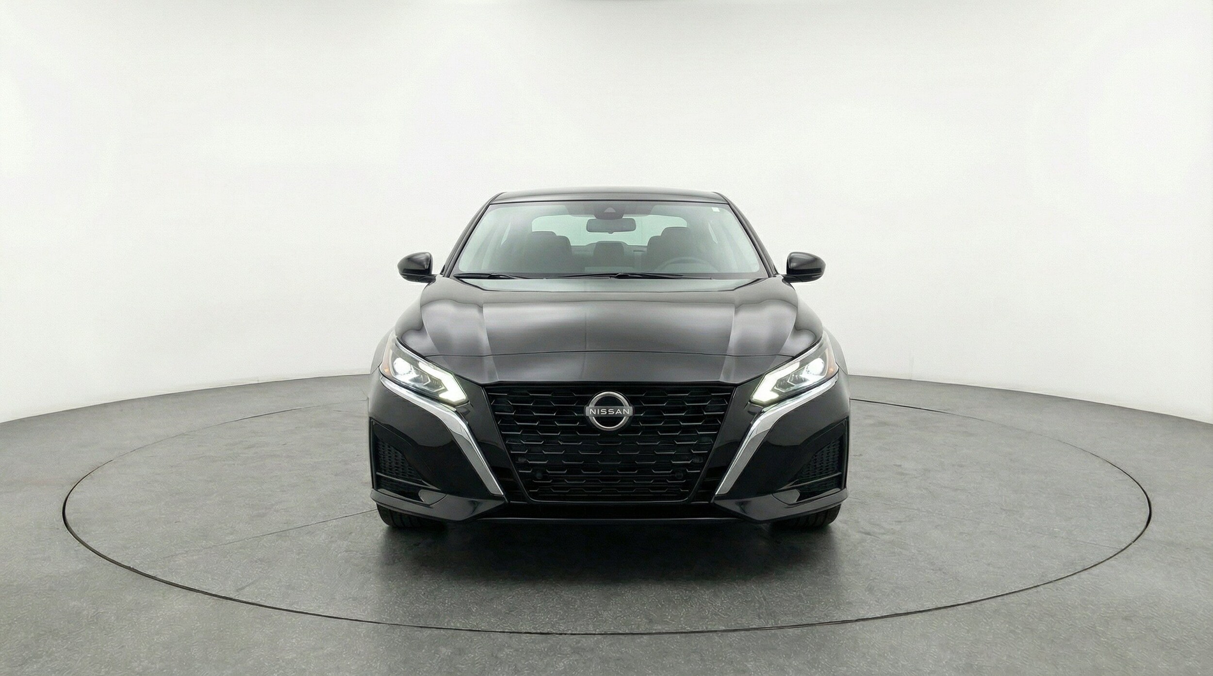 Thumbnail: 2025 Nissan Altima - 2