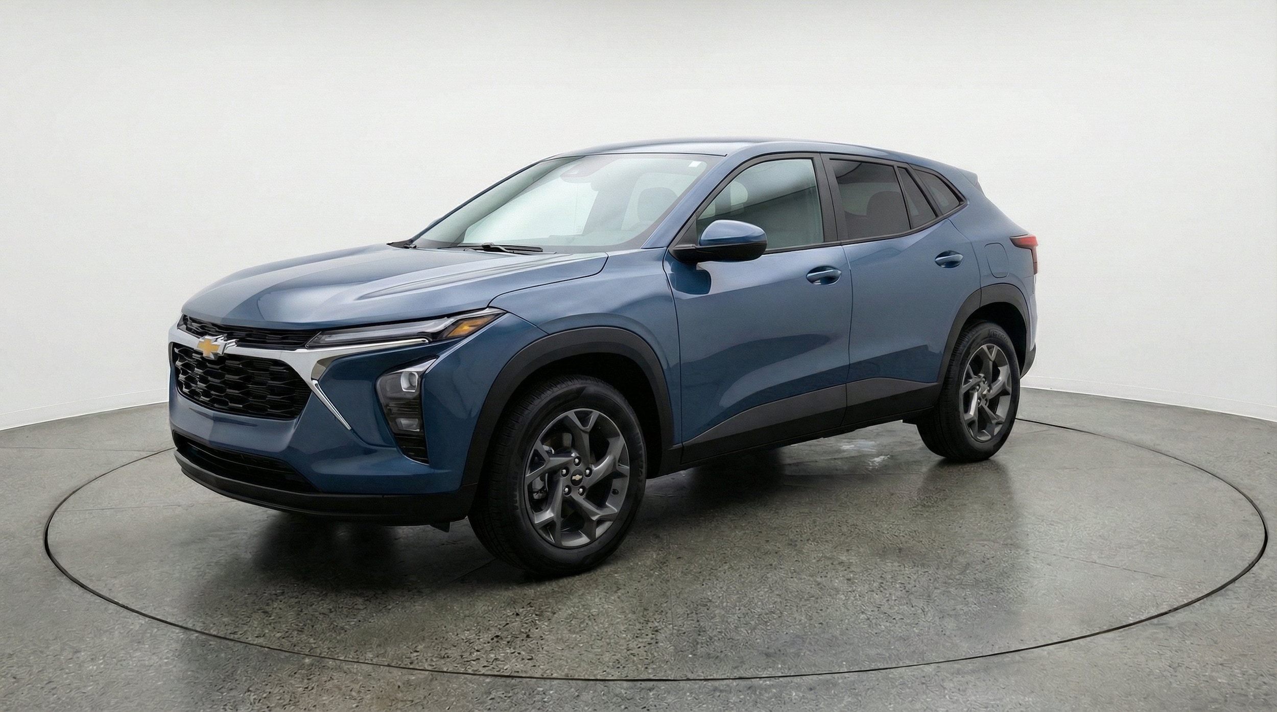 Thumbnail: 2025 Chevrolet Trax - 3