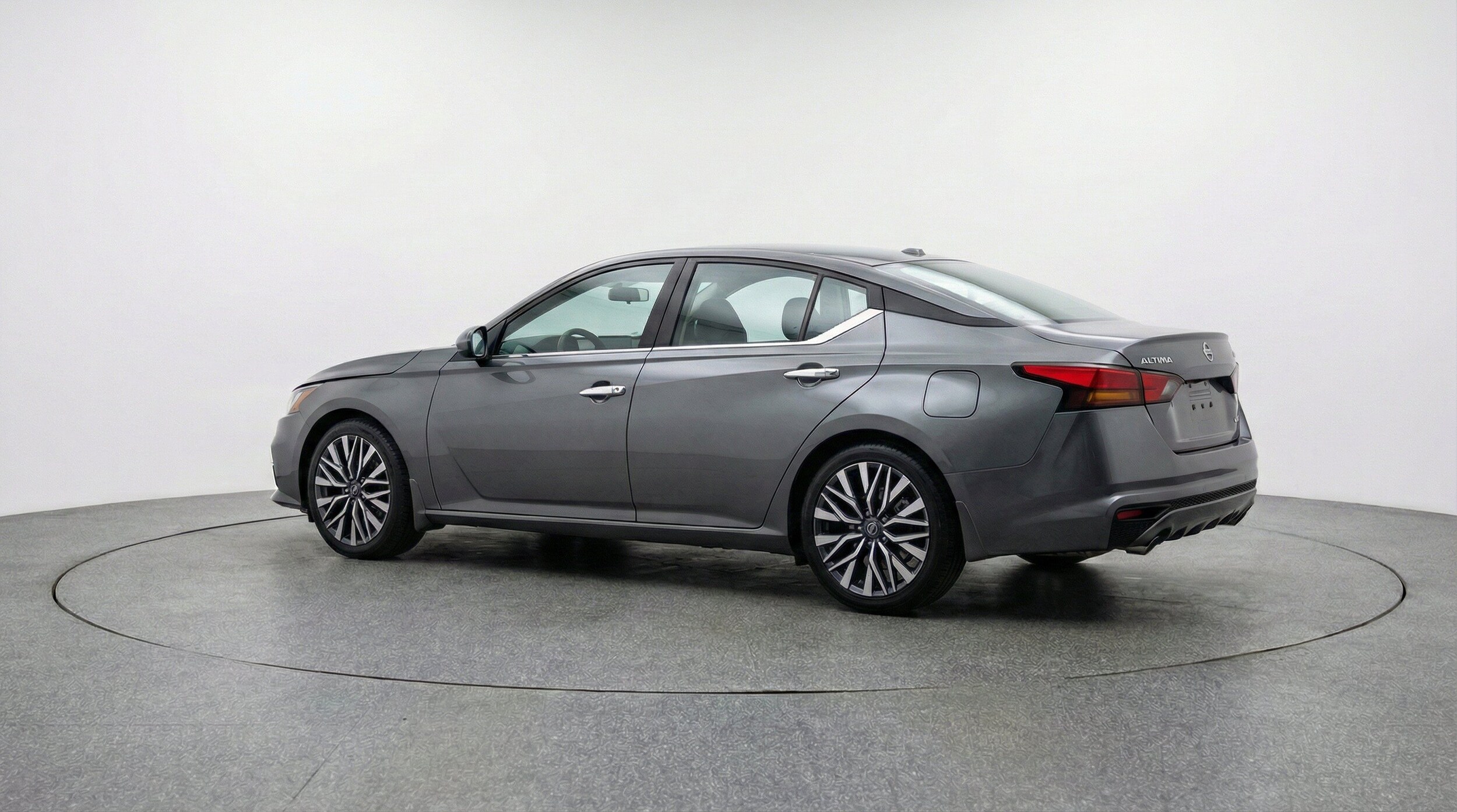 Thumbnail: 2025 Nissan Altima - 6