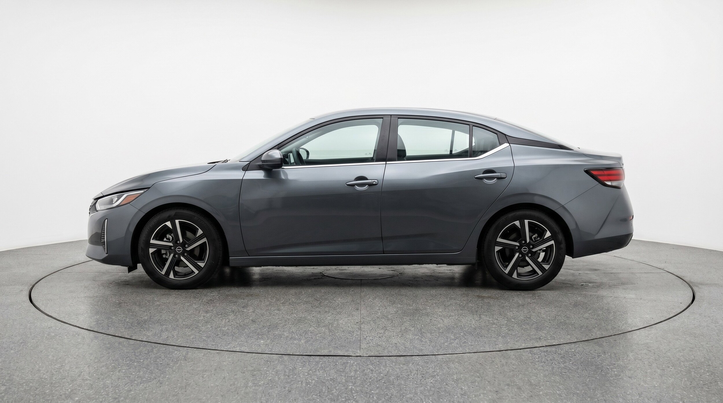 Thumbnail: 2025 Nissan Sentra - 5