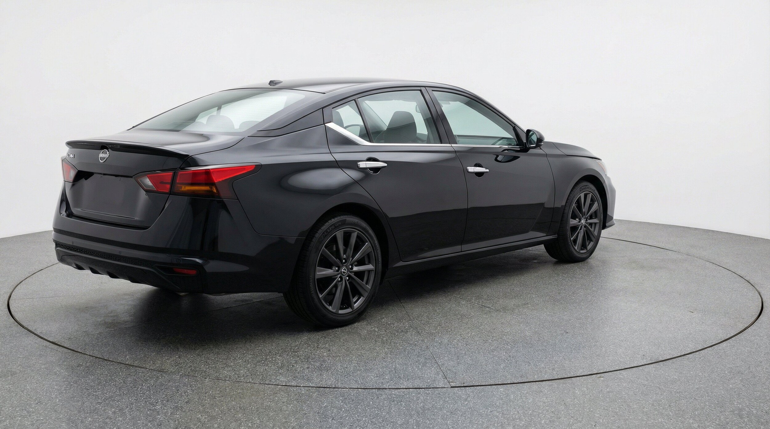 Thumbnail: 2025 Nissan Altima - 9