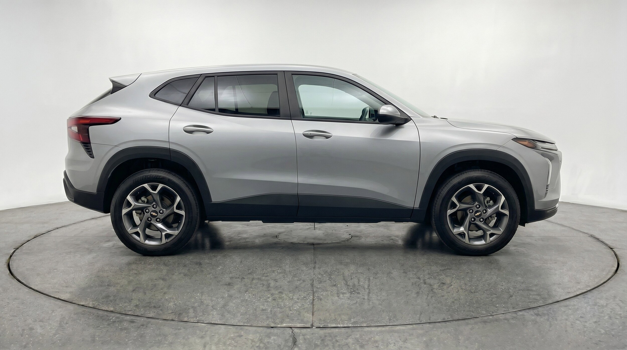 Thumbnail: 2025 Chevrolet Trax - 11