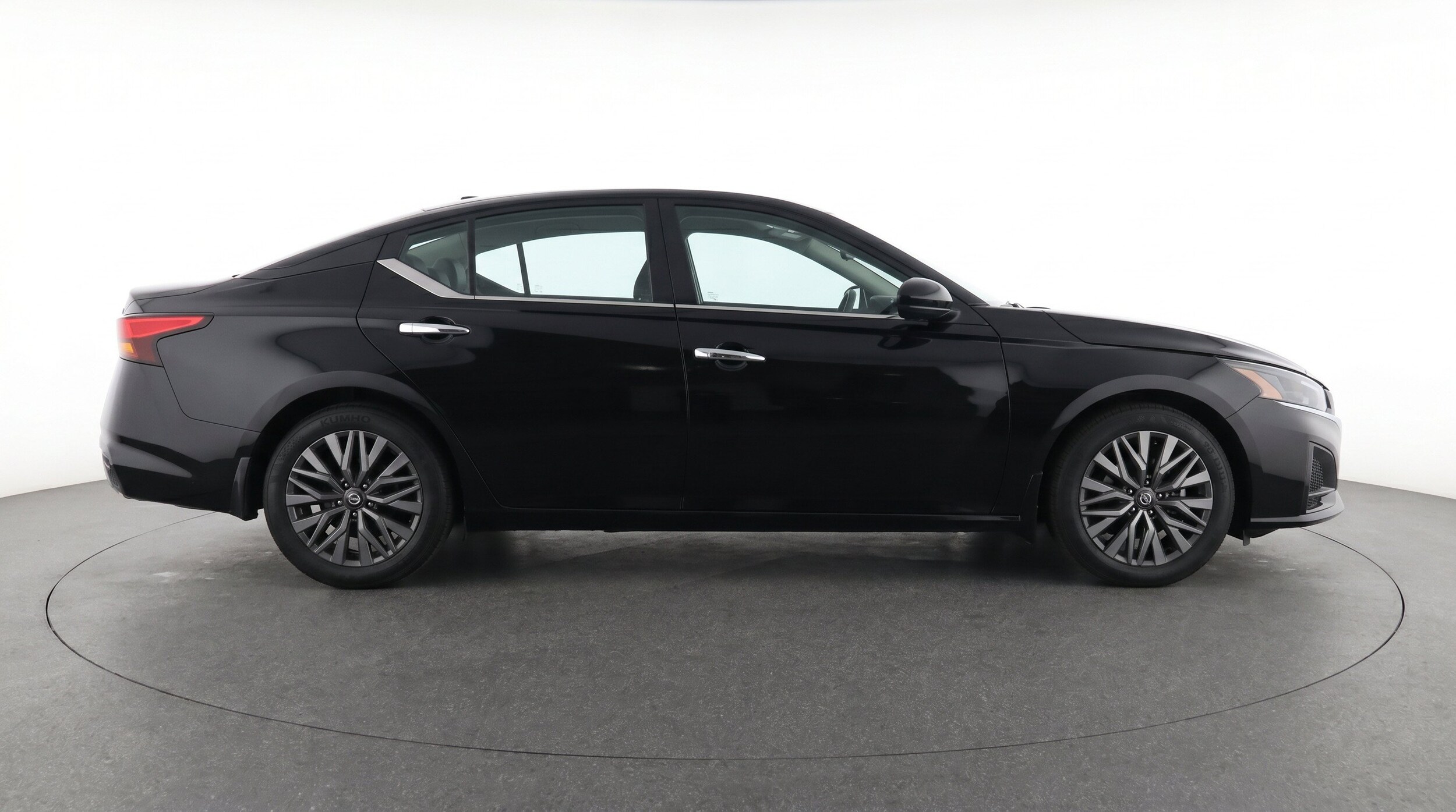 Thumbnail: 2025 Nissan Altima - 11