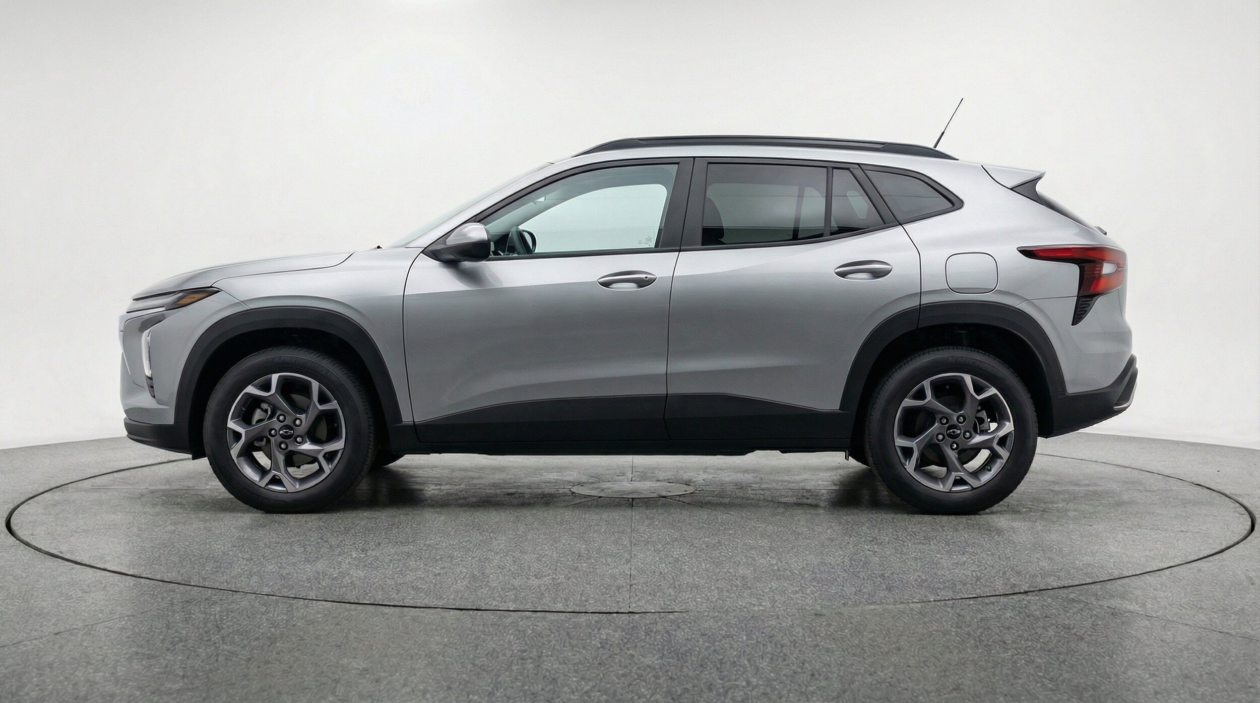 Thumbnail: 2025 Chevrolet Trax - 5