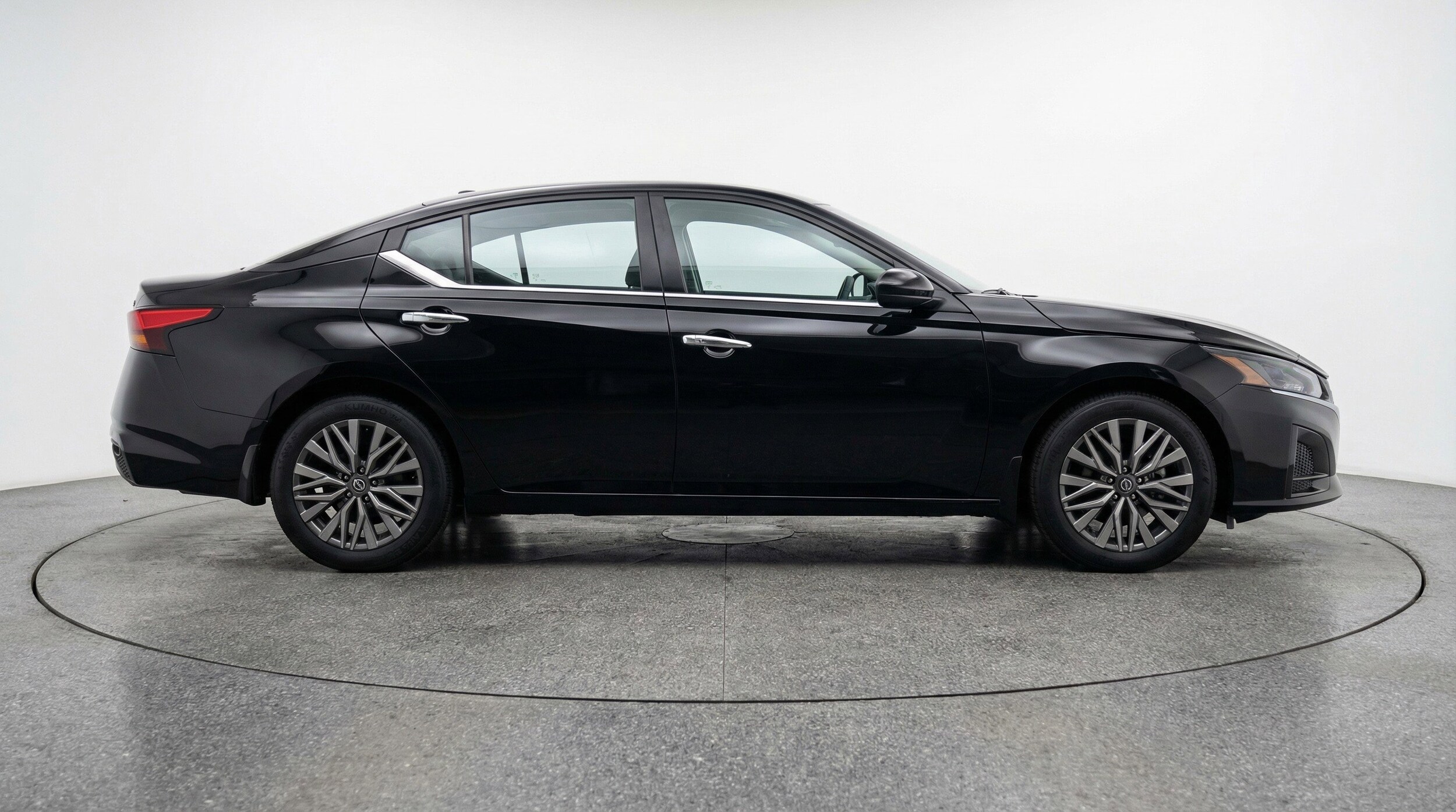 Thumbnail: 2025 Nissan Altima - 11