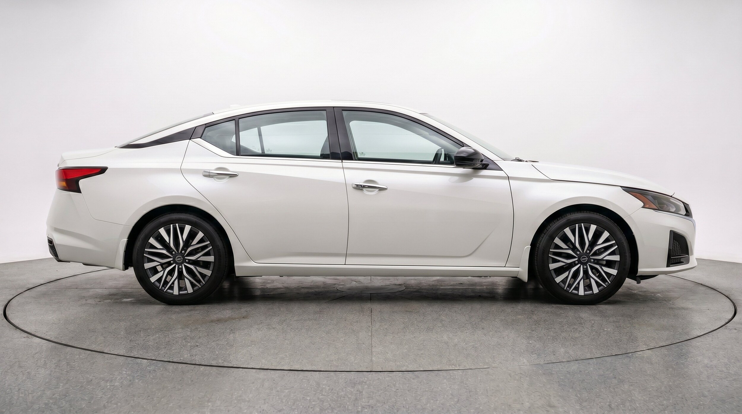 Thumbnail: 2025 Nissan Altima - 11